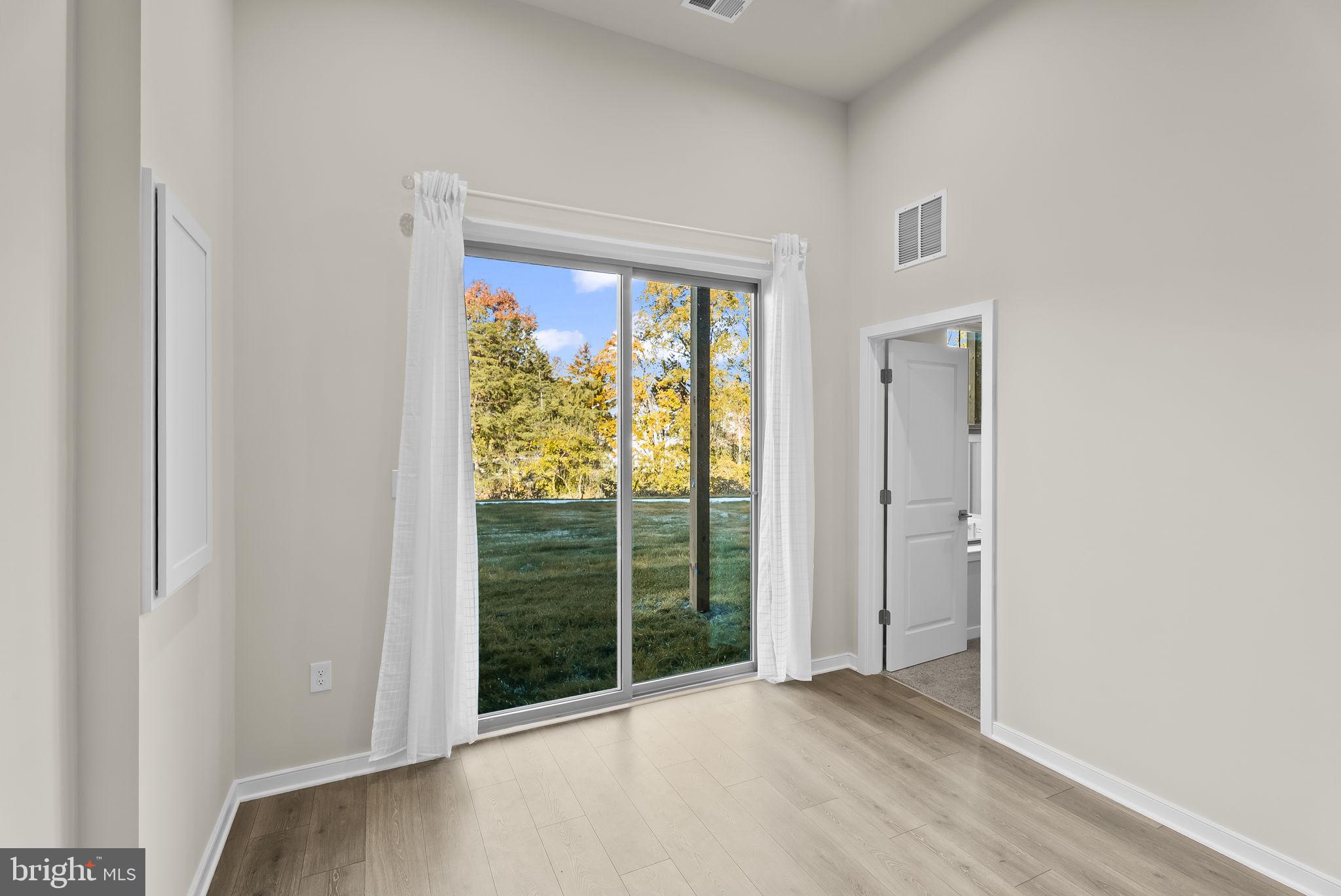 THE TOWNS AT BEULAH - Residential Lease