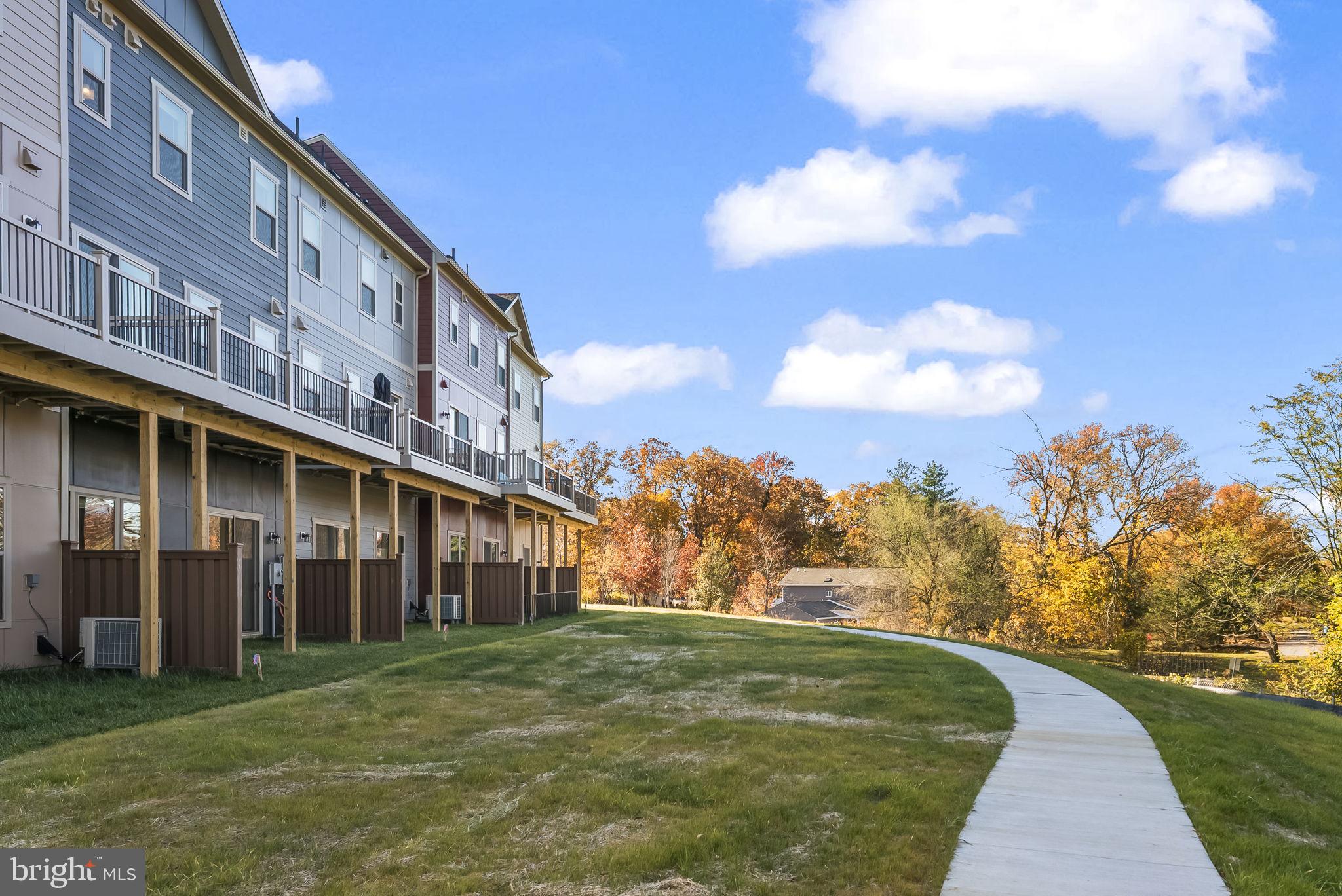 THE TOWNS AT BEULAH - Residential Lease