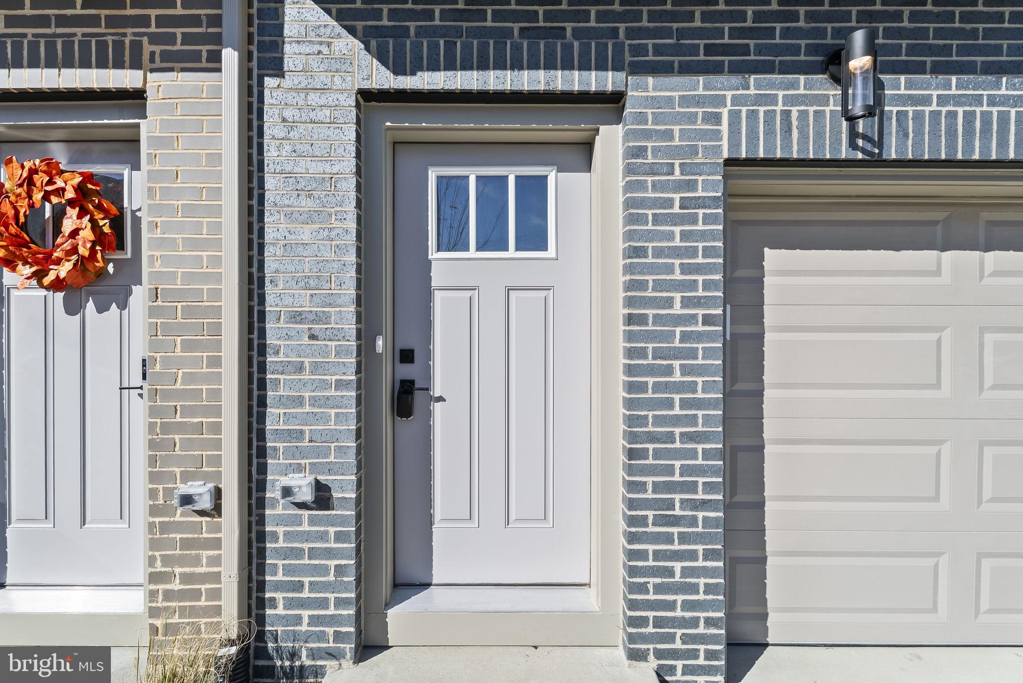 THE TOWNS AT BEULAH - Residential Lease