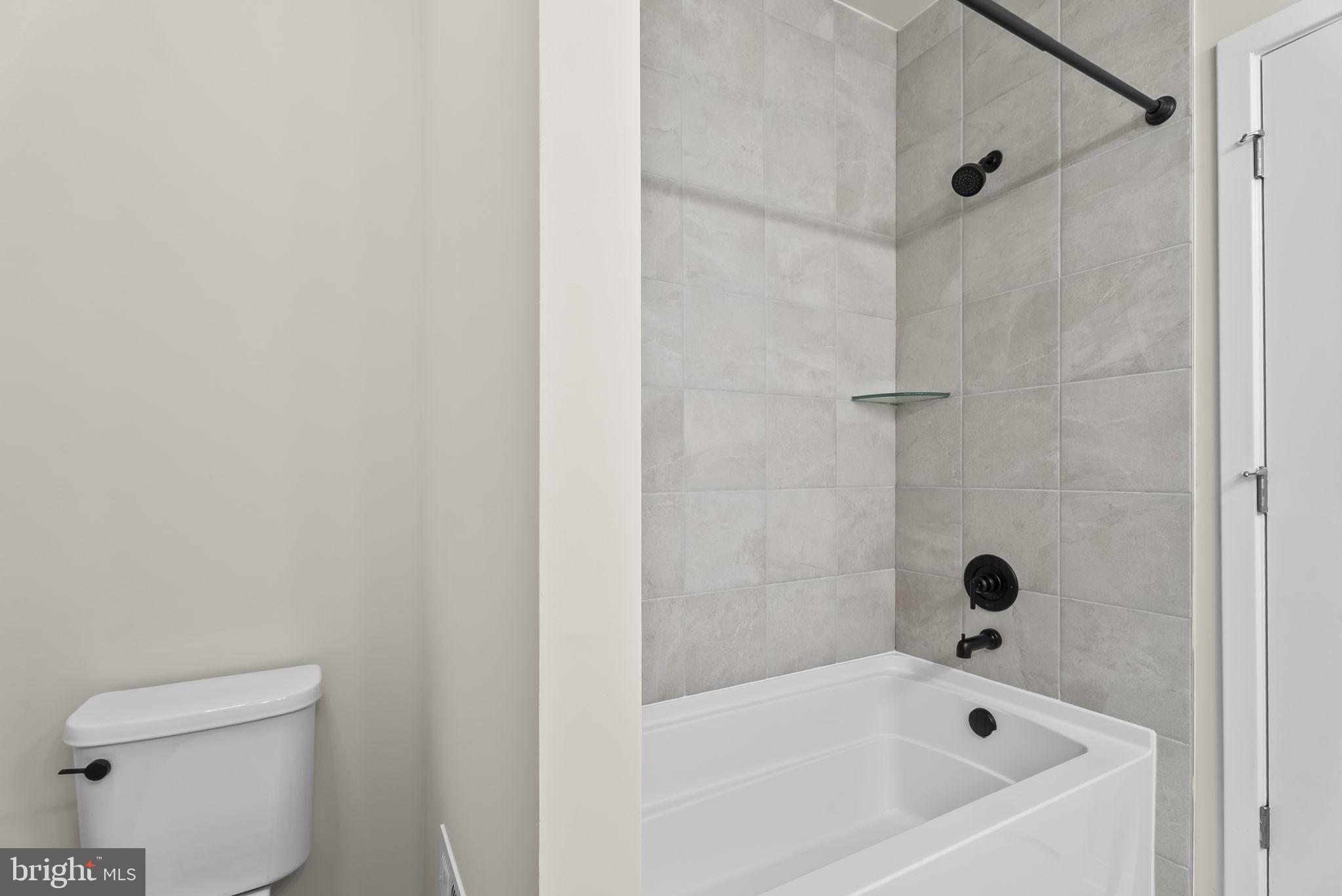 THE TOWNS AT BEULAH - Residential Lease