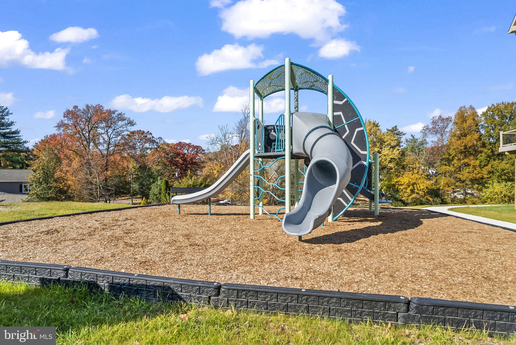 THE TOWNS AT BEULAH - Residential Lease