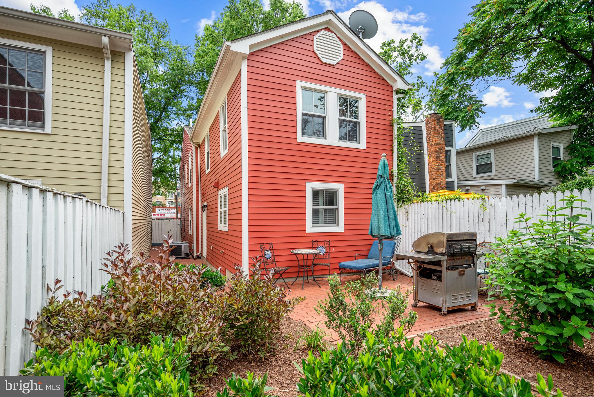 PARKER GRAY - Residential