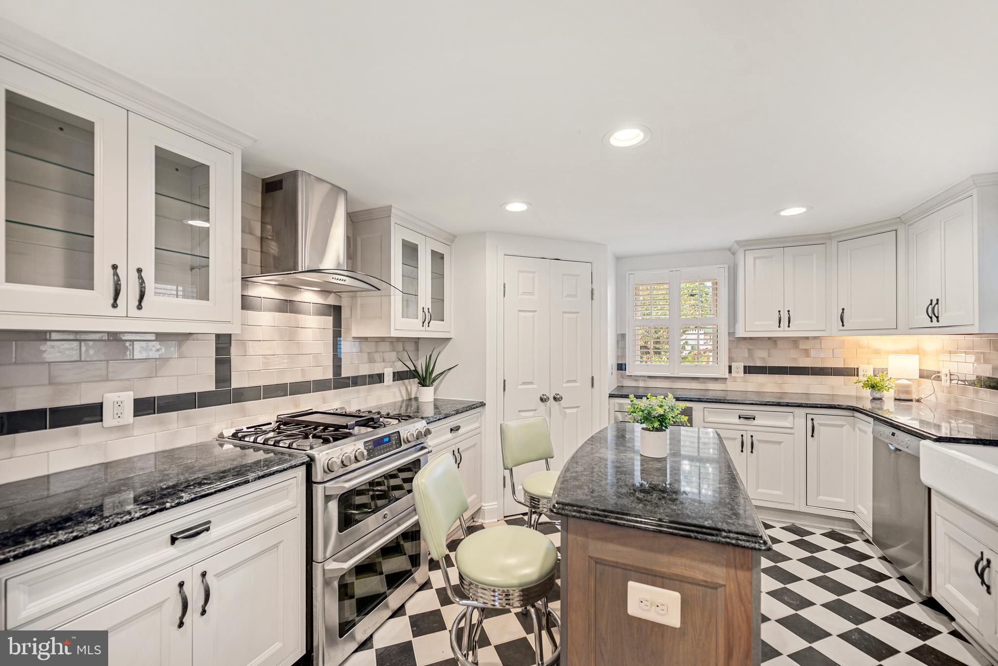 PARKER GRAY - Residential