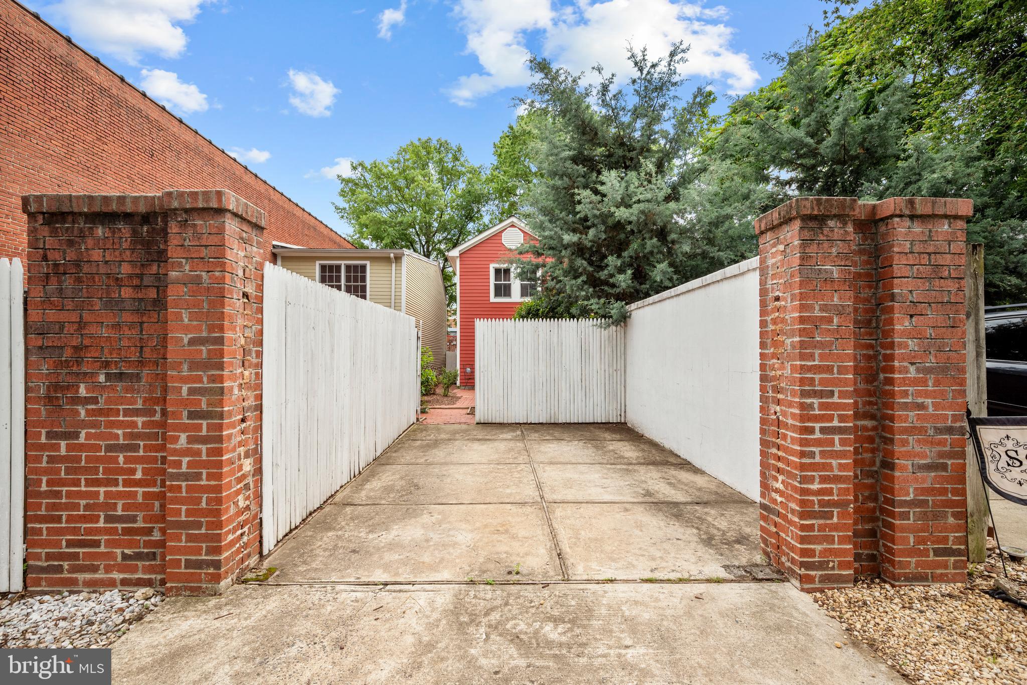 PARKER GRAY - Residential