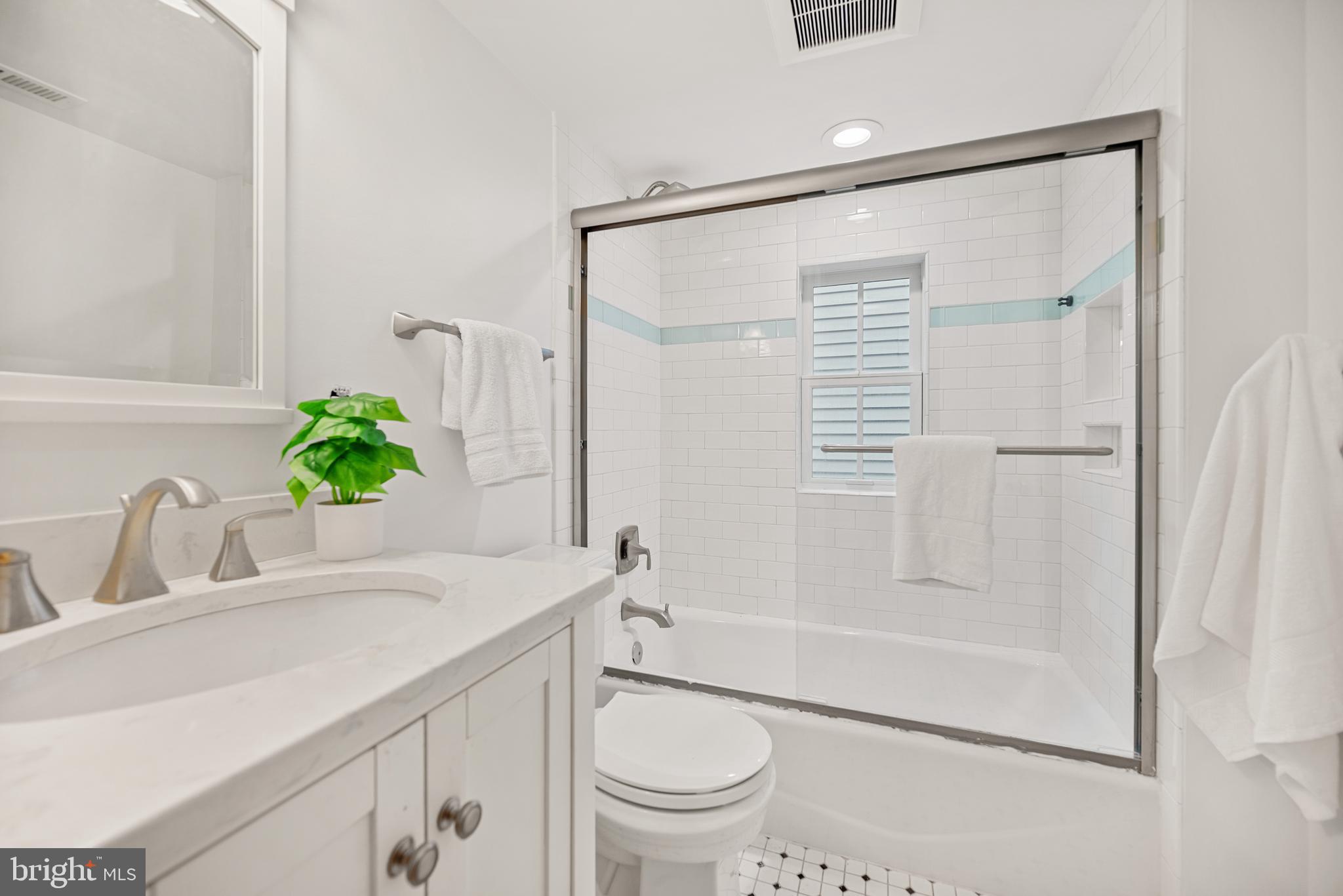 PARKER GRAY - Residential