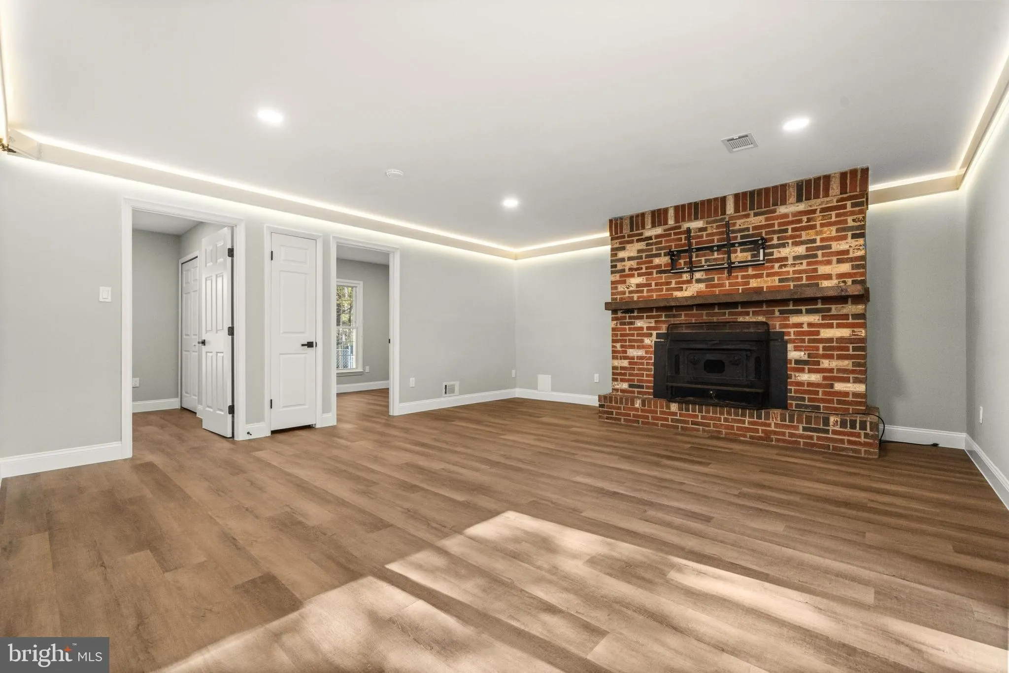 Waldorf, Maryland 20602, United States, 4 Bedrooms Bedrooms, ,2 BathroomsBathrooms,Residential,Active,231081