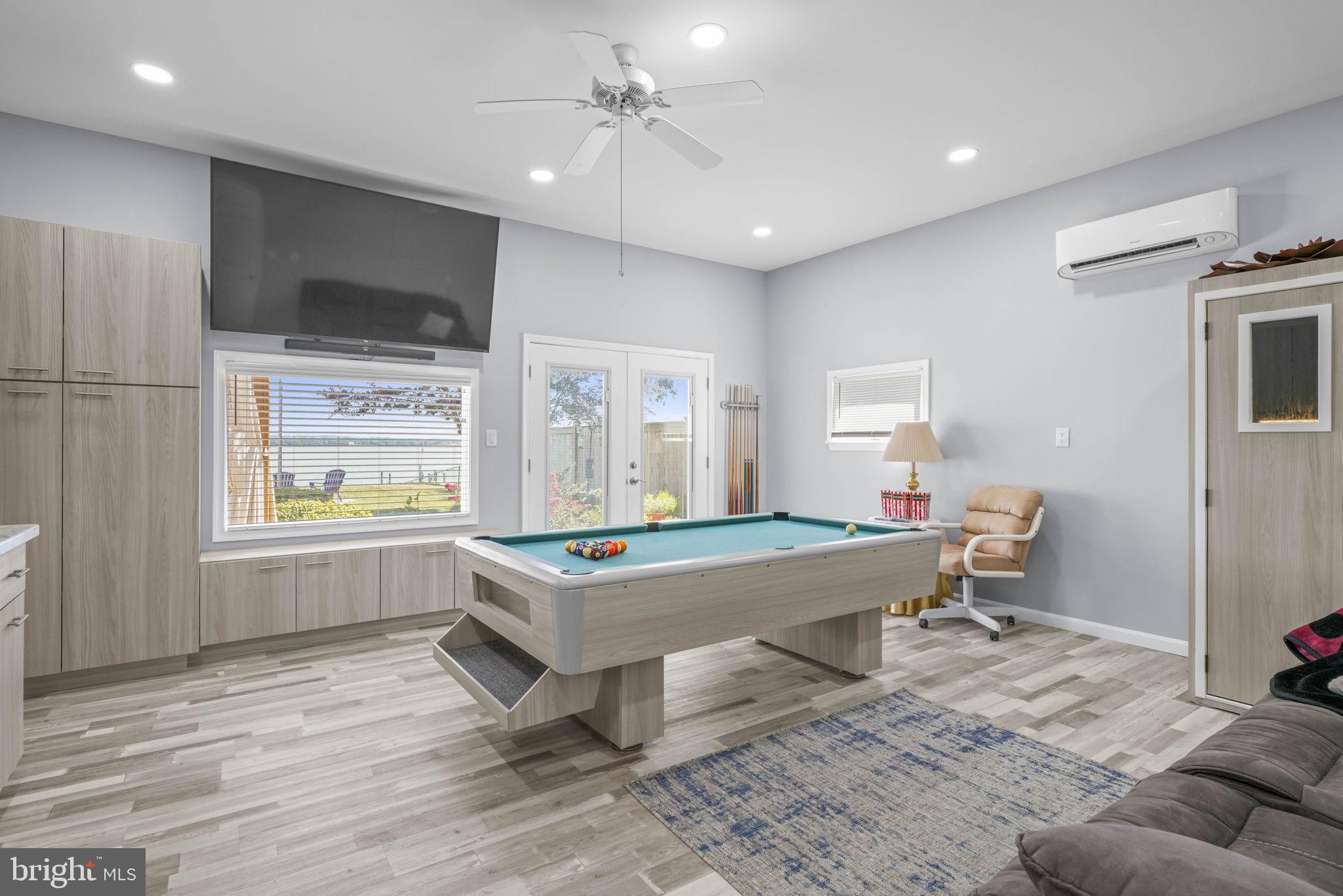 ROCK POINT SUBDIVISION - Residential