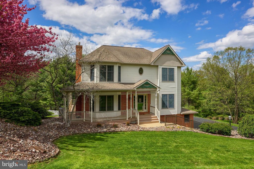 Photo of 848 NORTHVIEW DR, GAP, PA 17527 (MLS # PALA2033584)