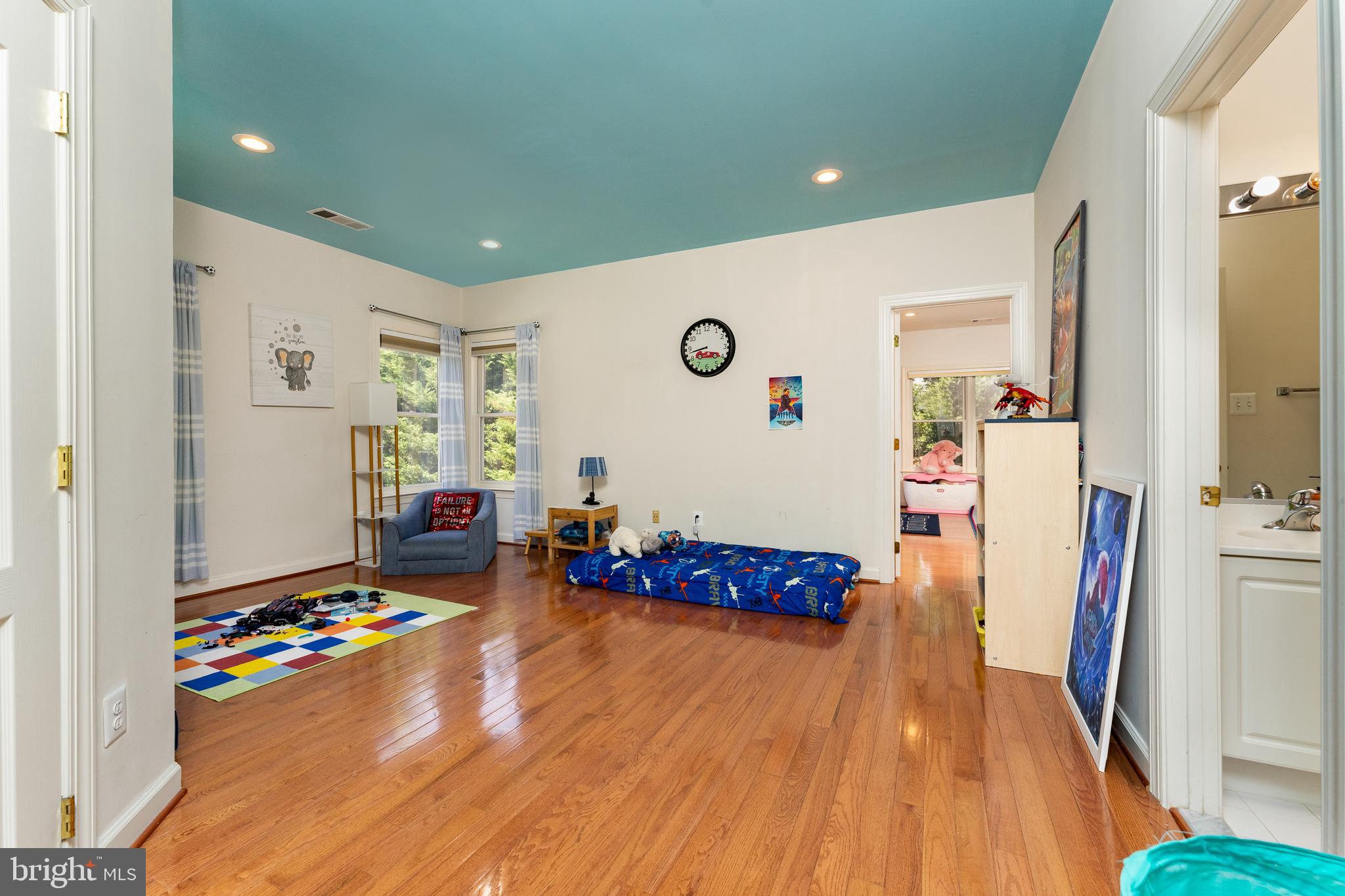 MCLEAN HUNDRED - Residential Lease