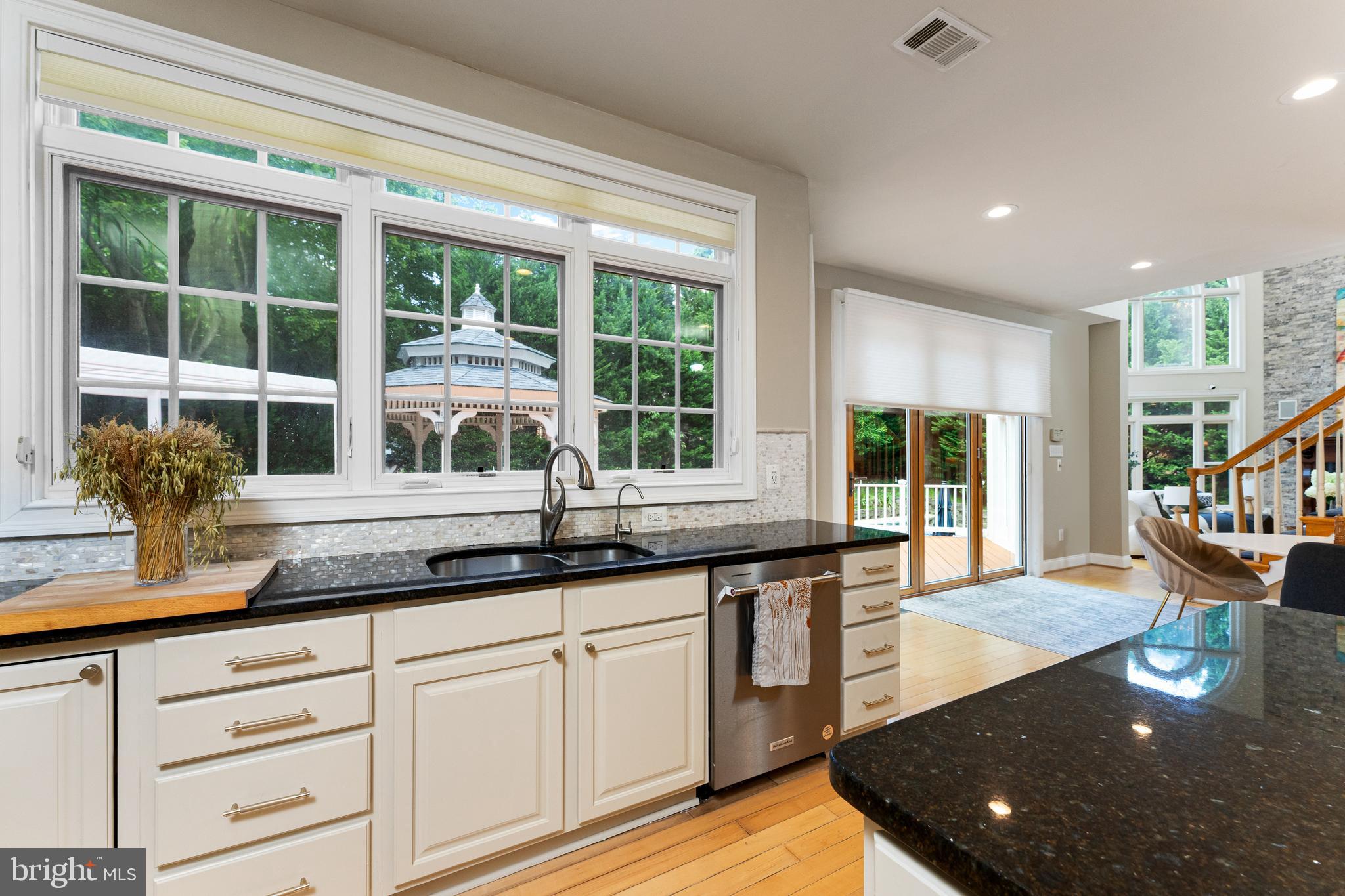 MCLEAN HUNDRED - Residential Lease