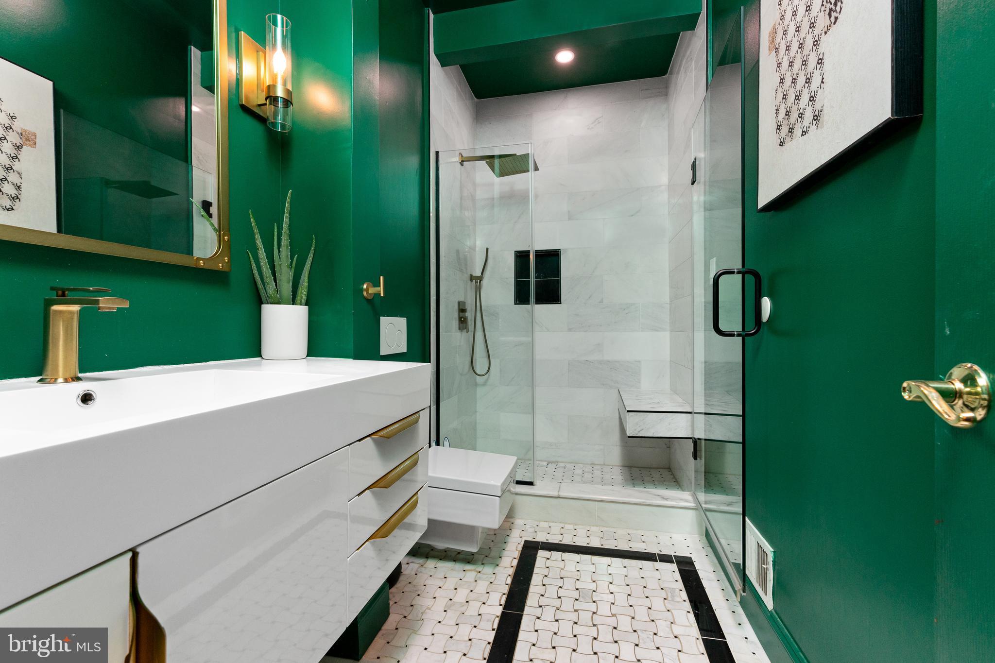 MCLEAN HUNDRED - Residential Lease