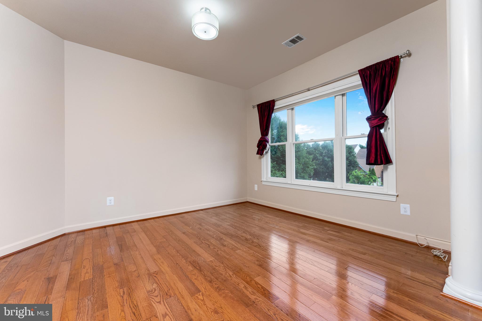 MCLEAN HUNDRED - Residential Lease