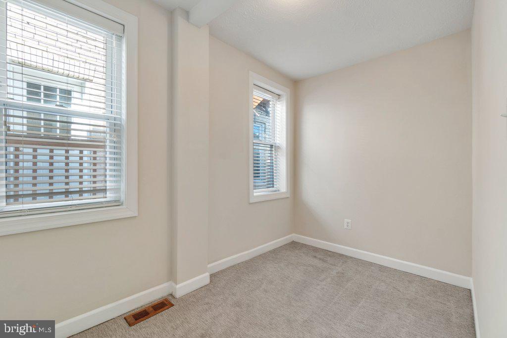 PATTERSON PARK - Residential Lease