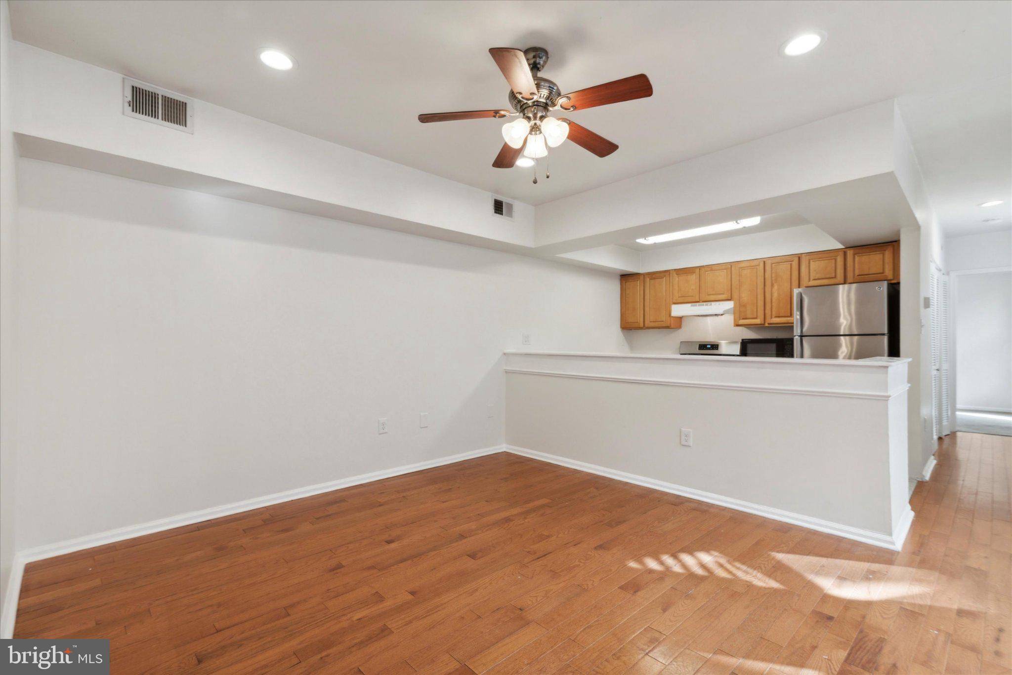 1606 WALLACE STREET 102
