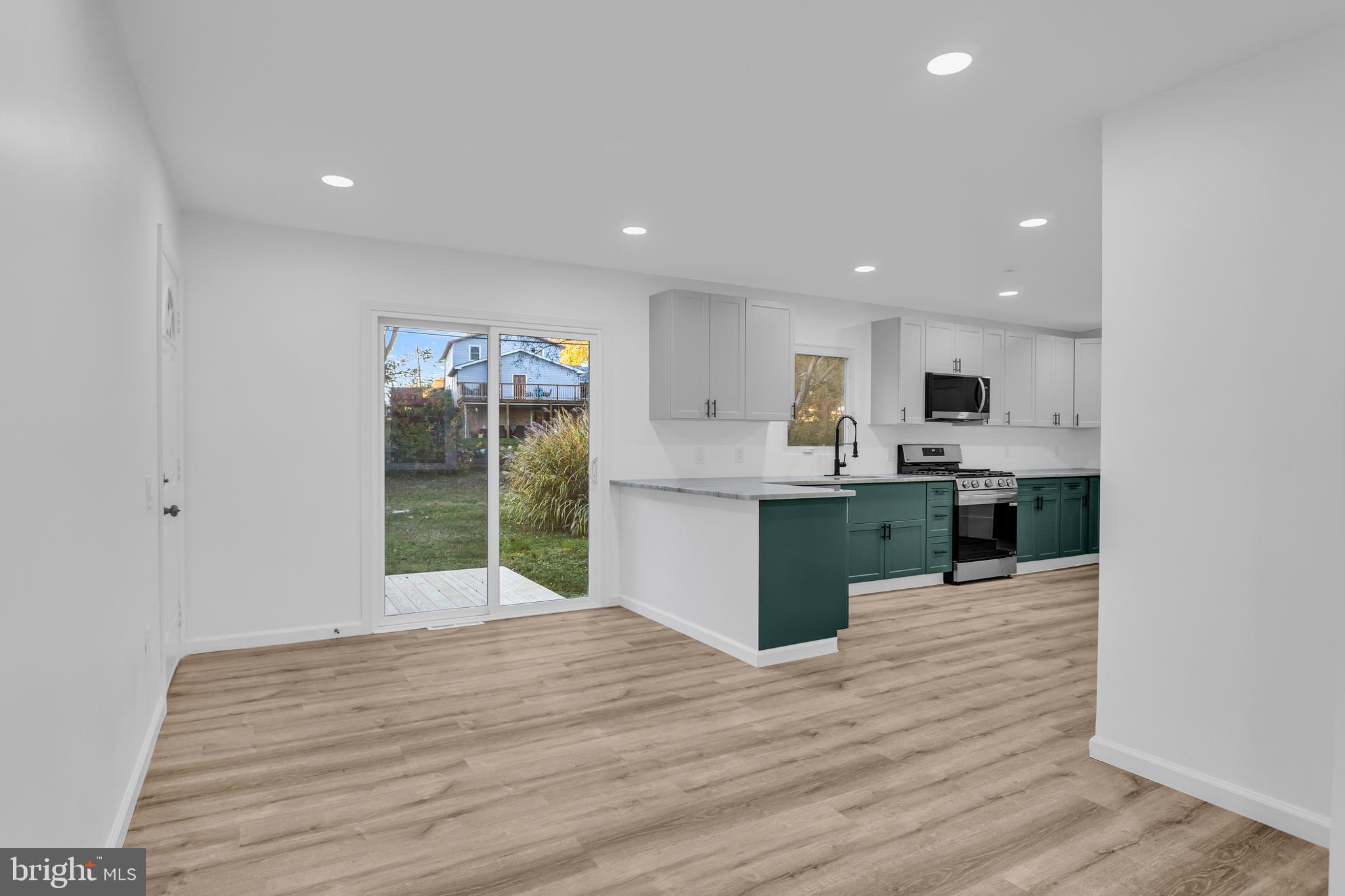 6470 COLCHESTER AVENUE