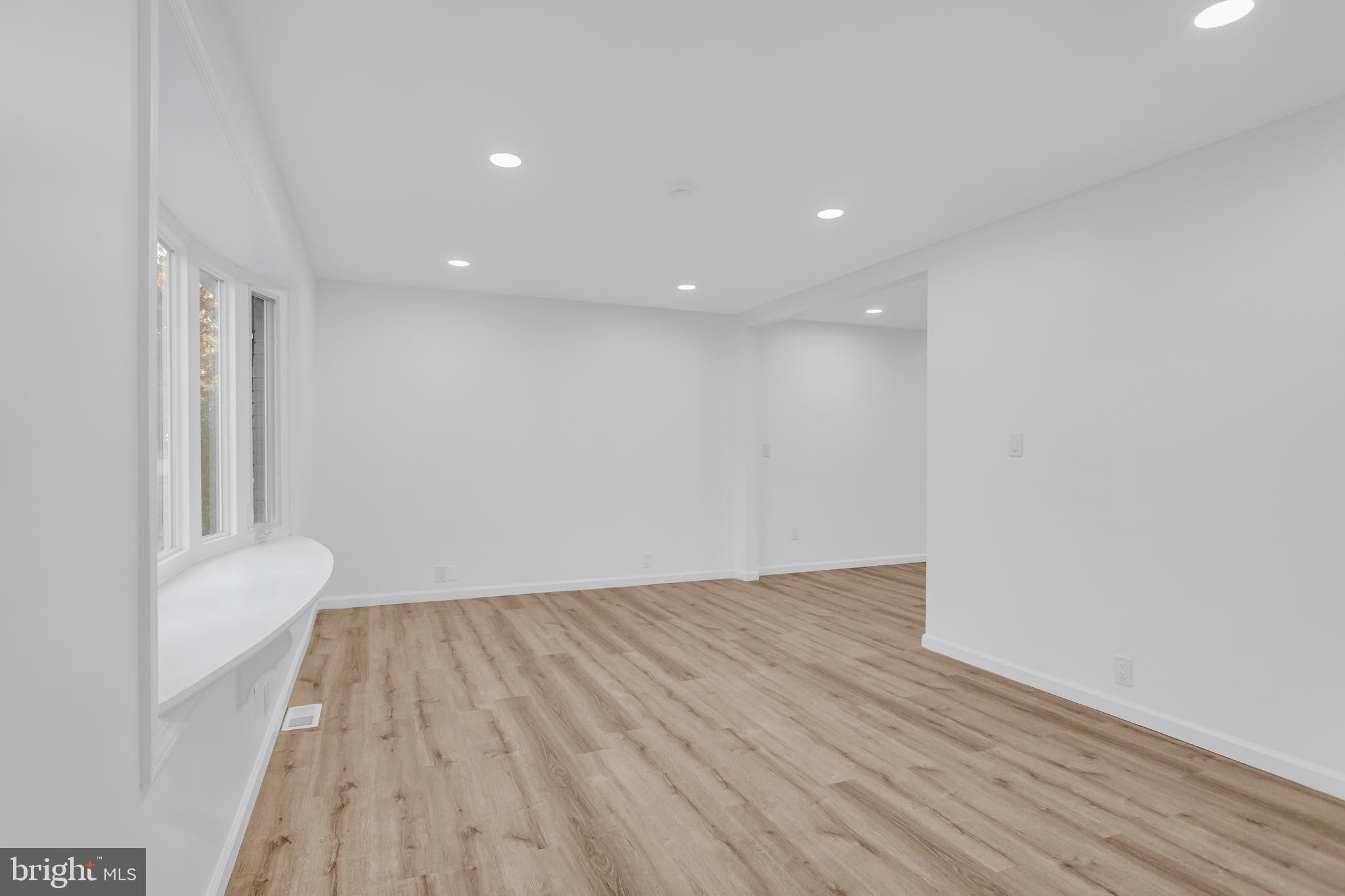 6470 COLCHESTER AVENUE