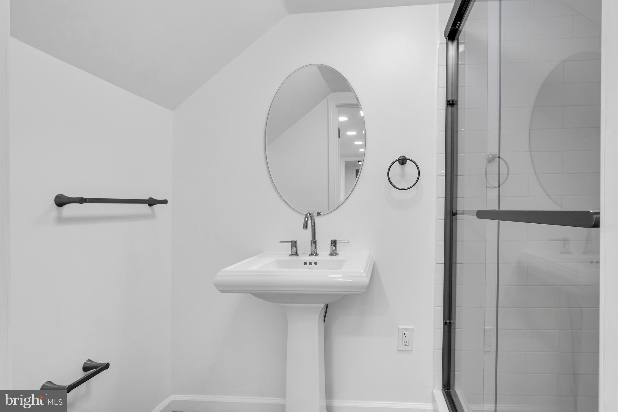 CHAMBERS HILL - Residential