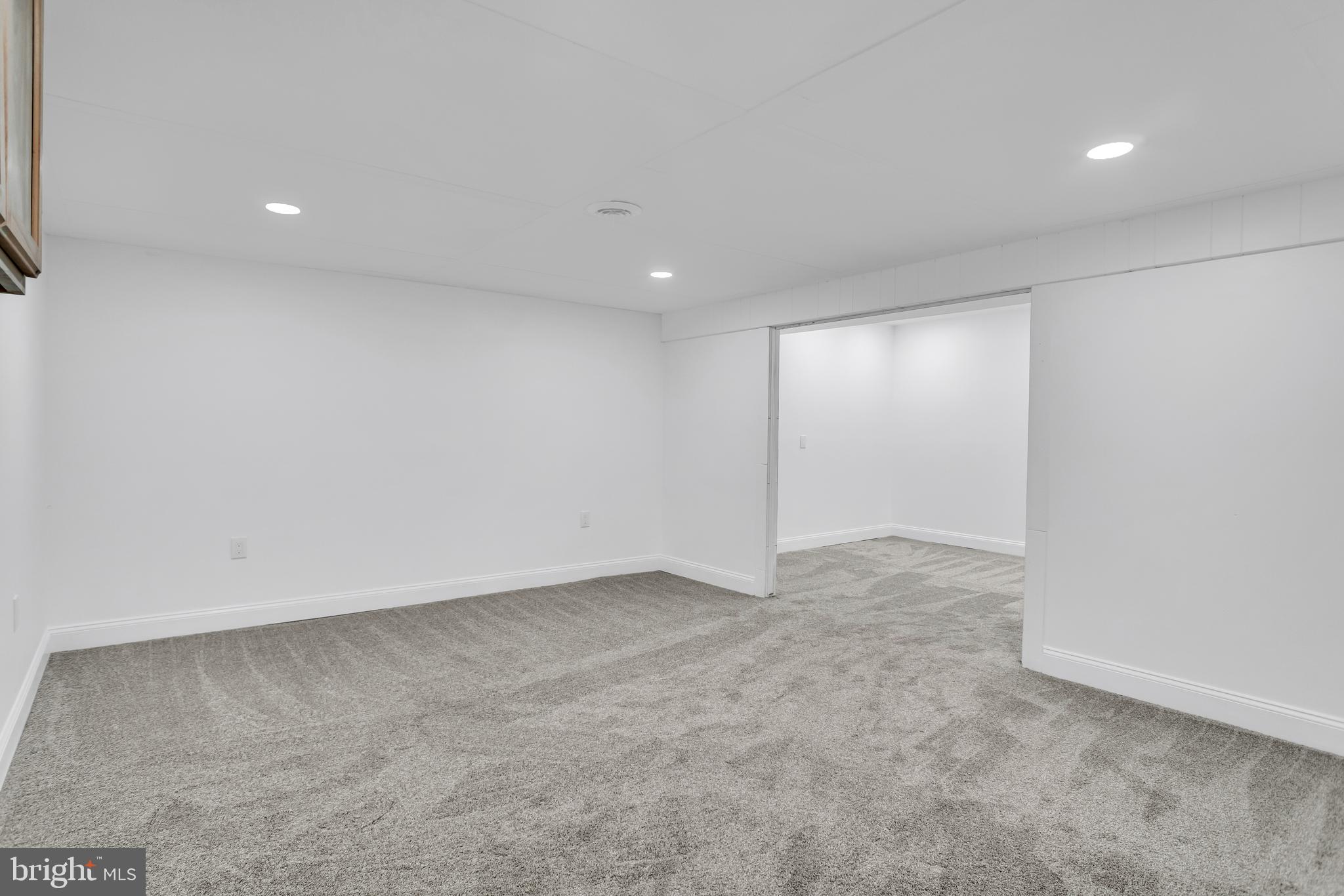 CHAMBERS HILL - Residential