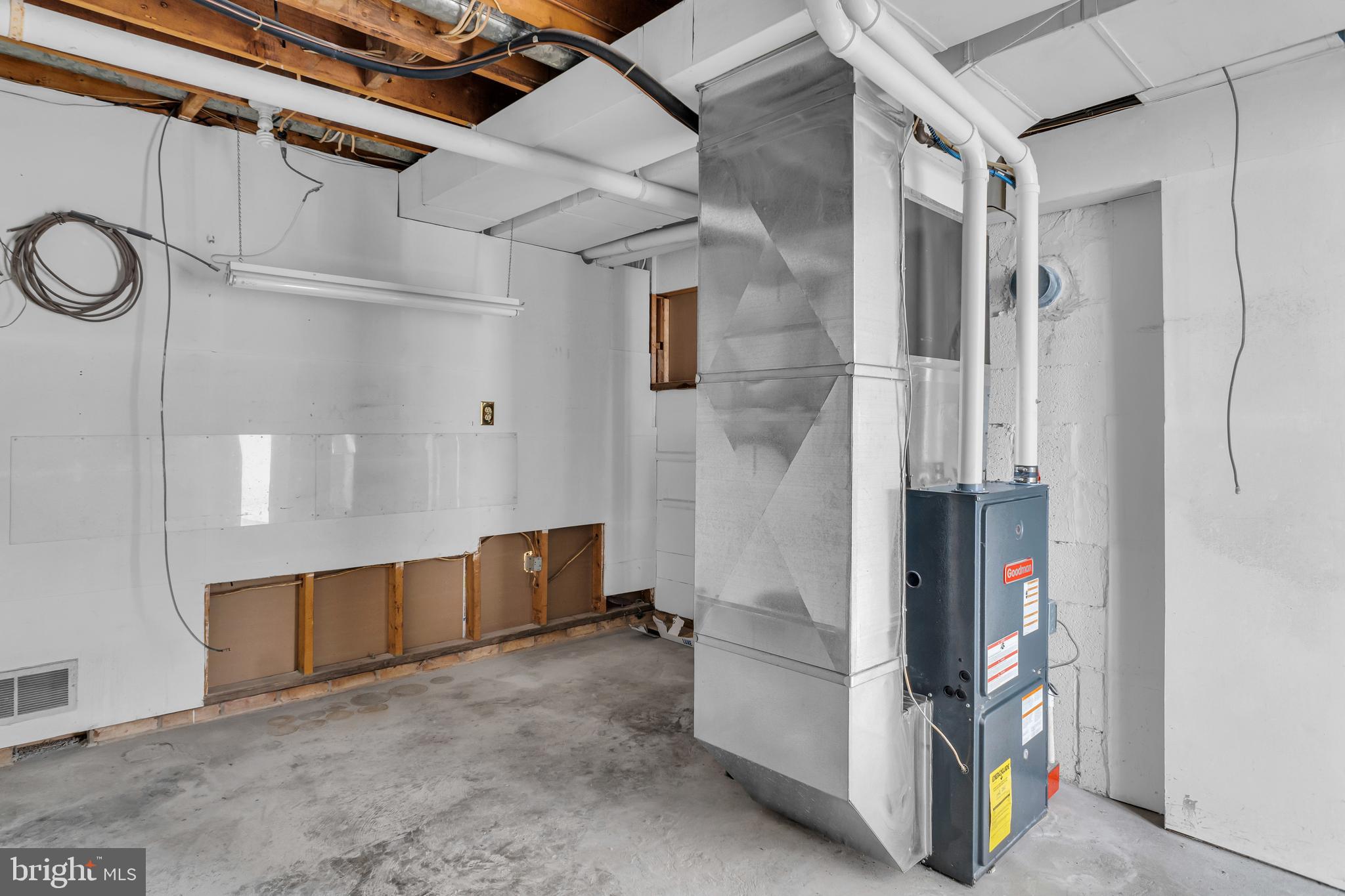 CHAMBERS HILL - Residential