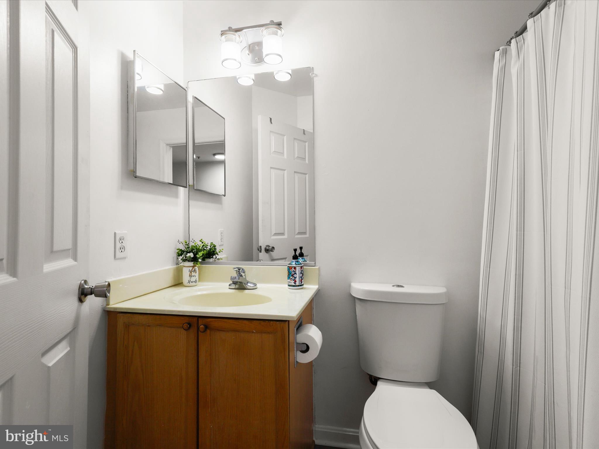 NORTH CROSSING - Residential