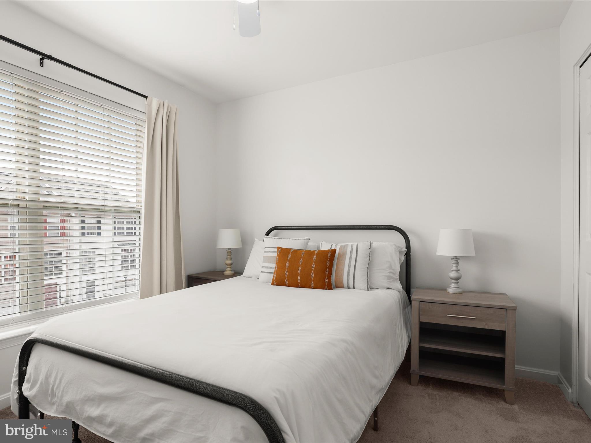 NORTH CROSSING - Residential