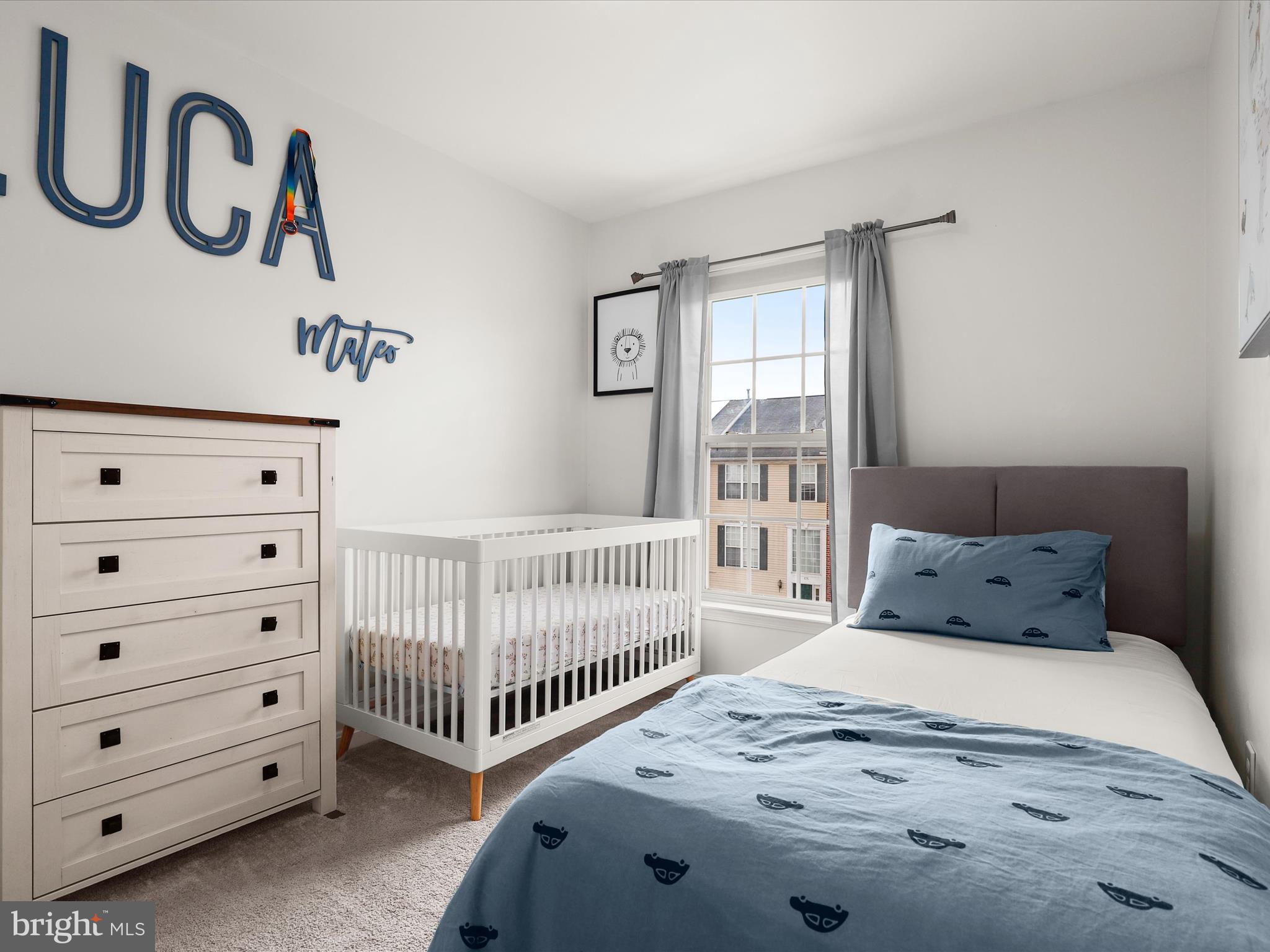 NORTH CROSSING - Residential