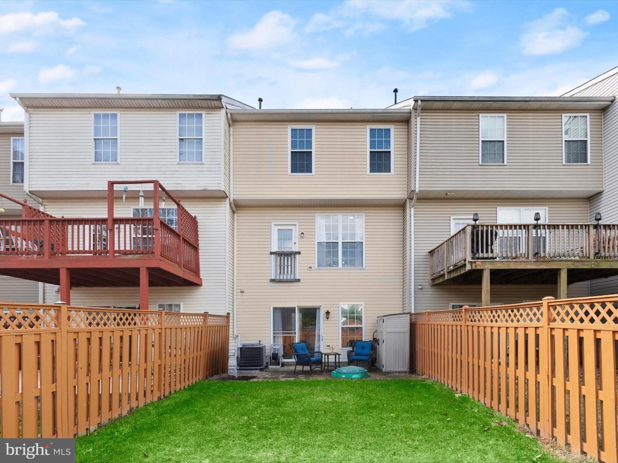 NORTH CROSSING - Residential