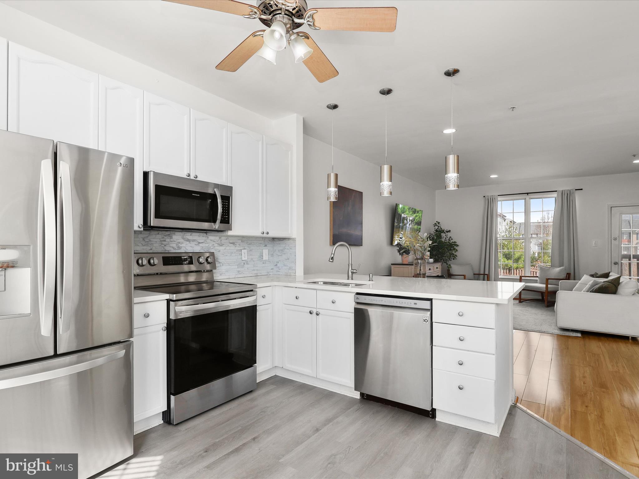 NORTH CROSSING - Residential