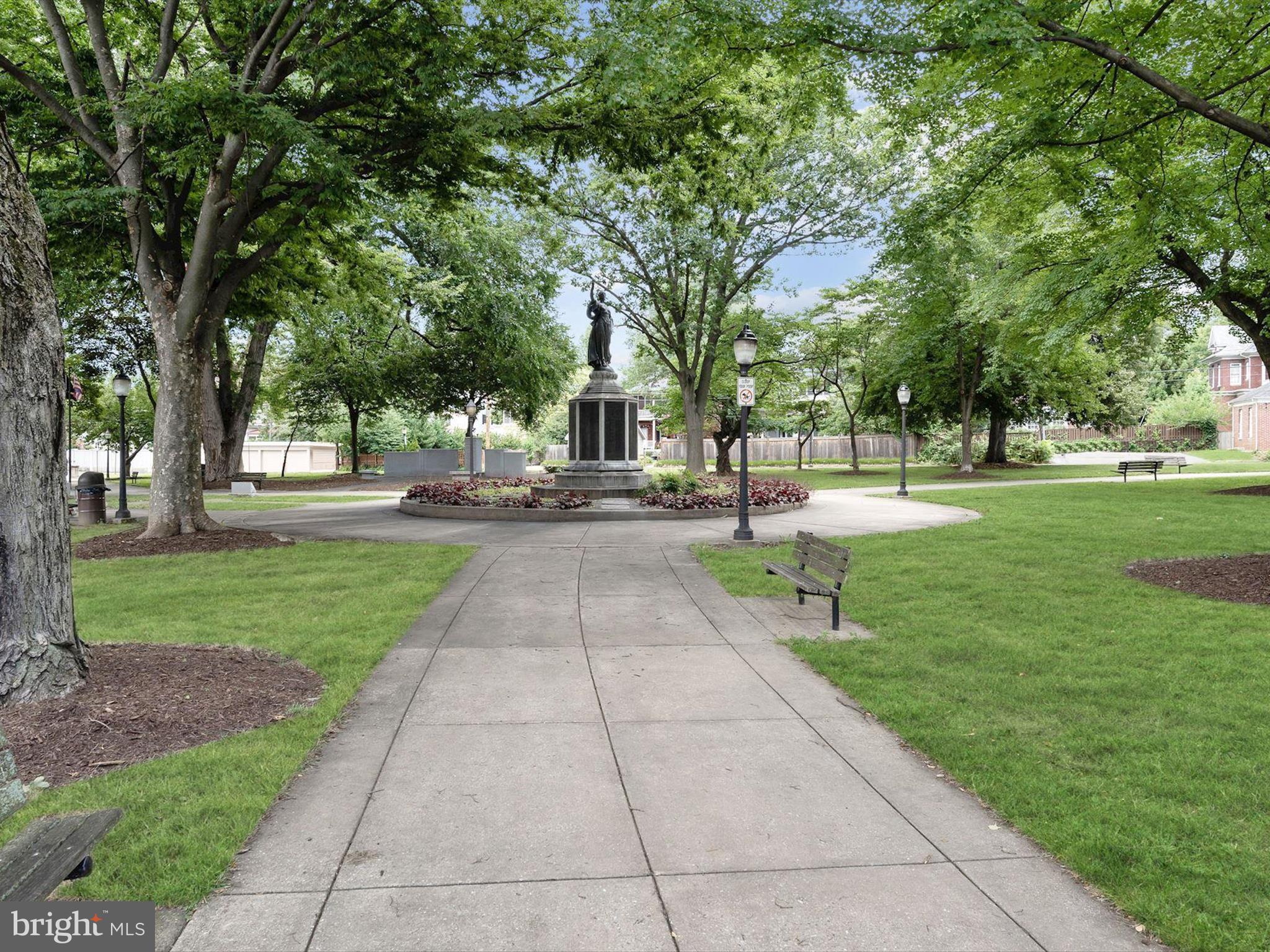 NORTH CROSSING - Residential