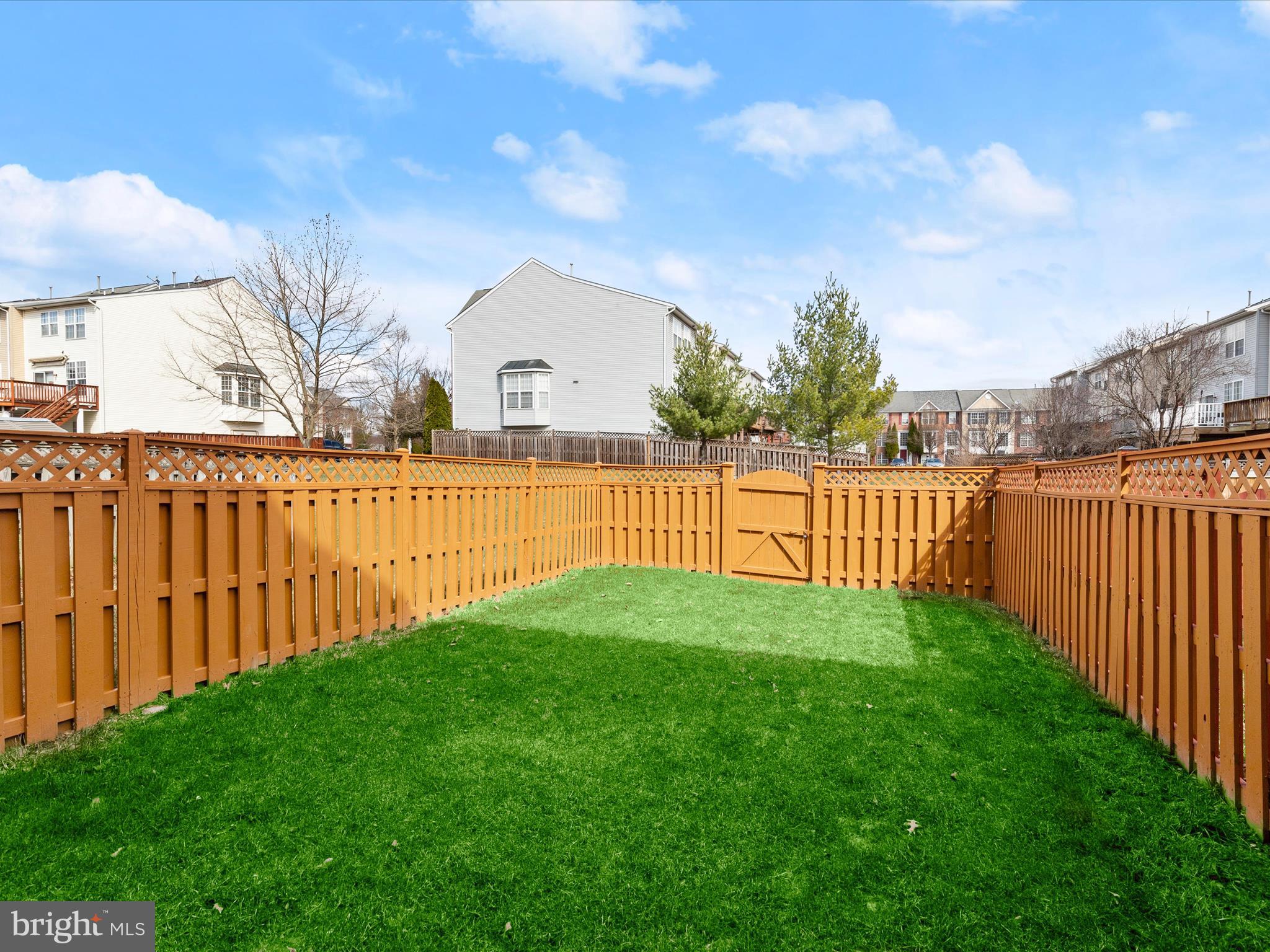 NORTH CROSSING - Residential