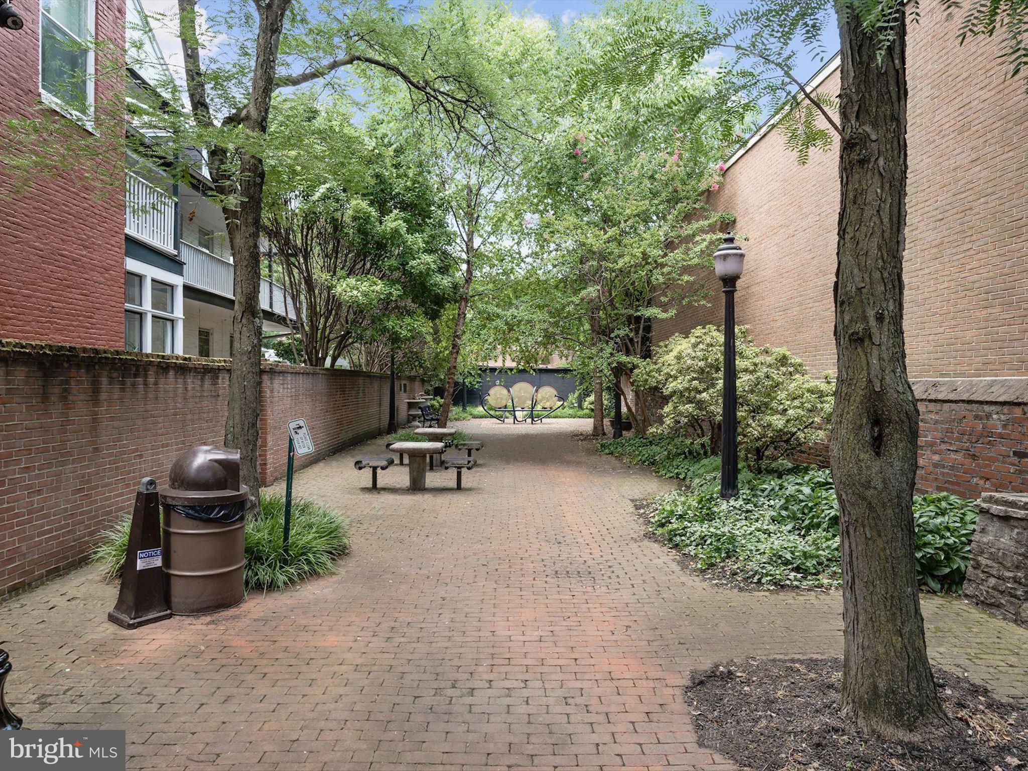 NORTH CROSSING - Residential