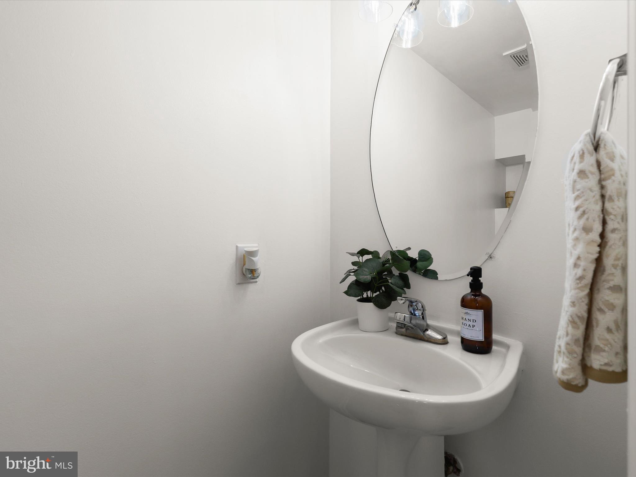 NORTH CROSSING - Residential