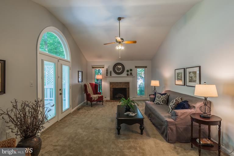 LAKE RIDGE - Residential Lease