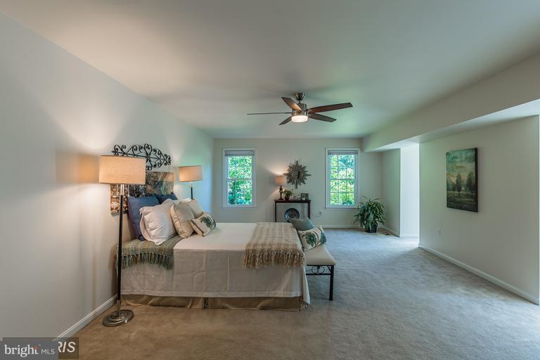 LAKE RIDGE - Residential Lease