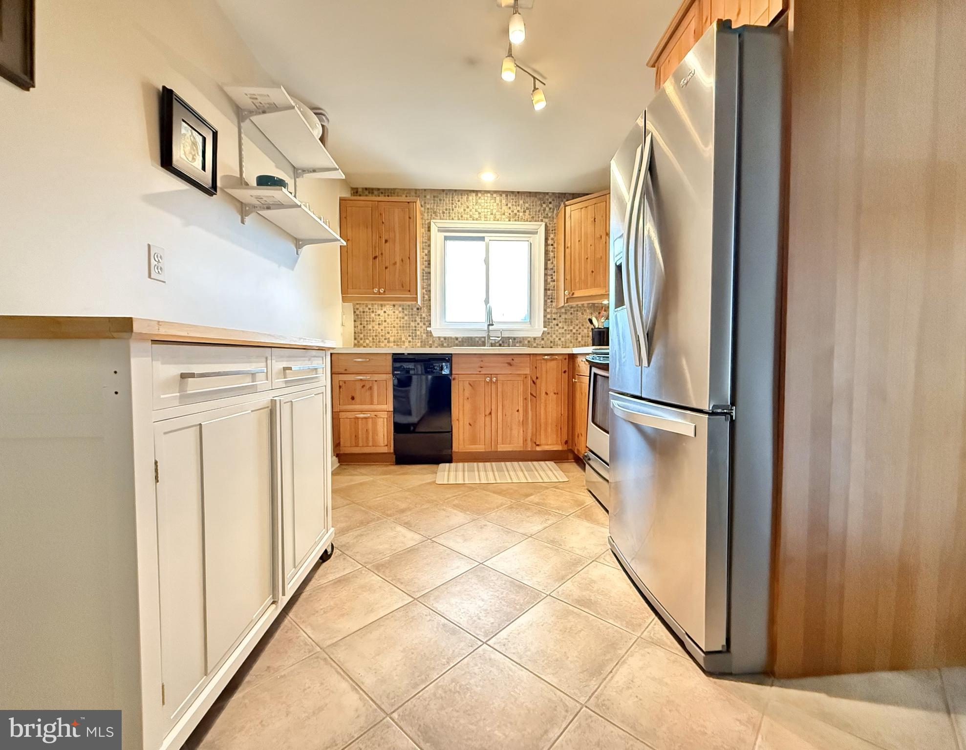 WAWASET PARK - Residential