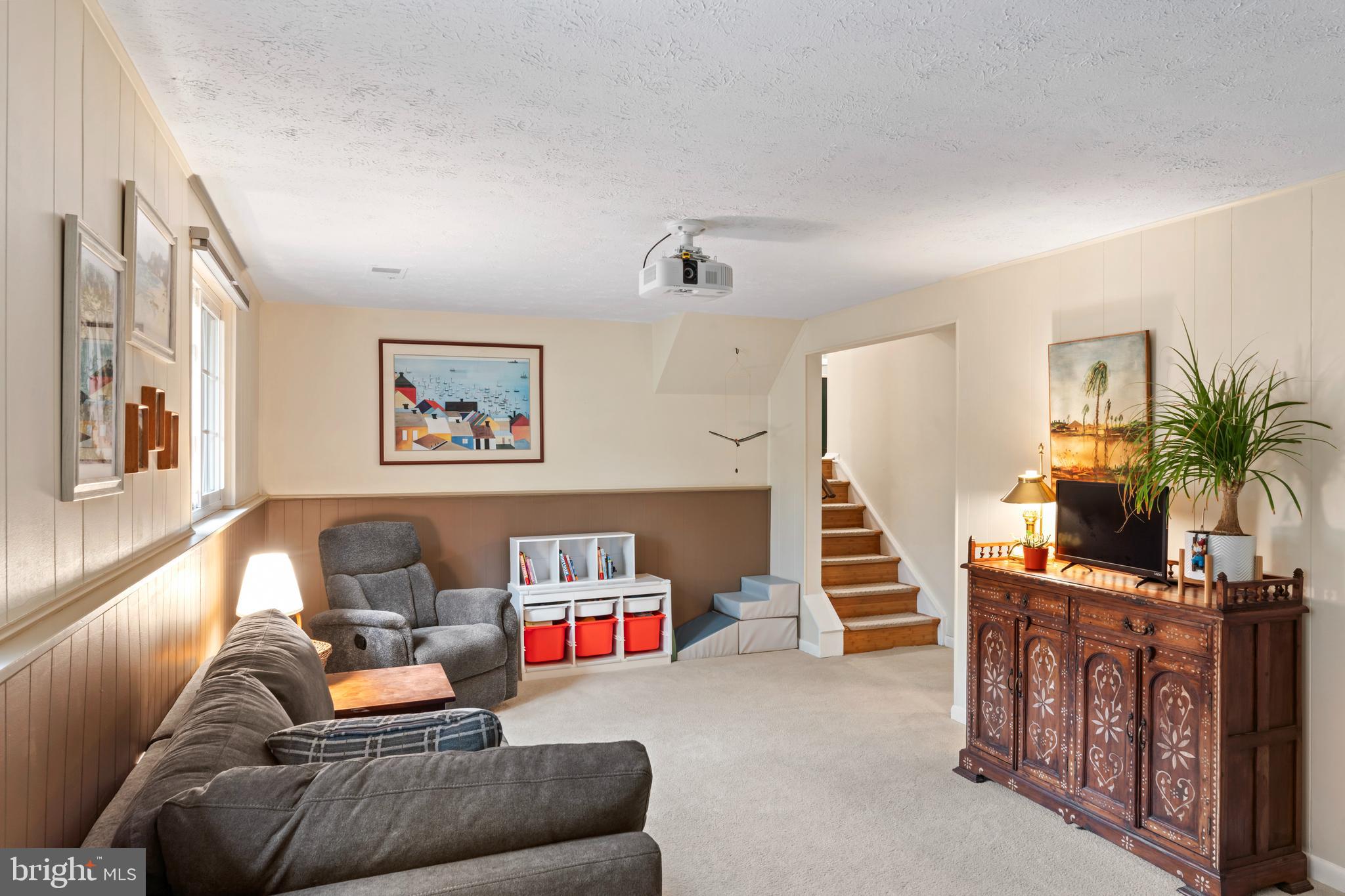 NEWPORT - Residential