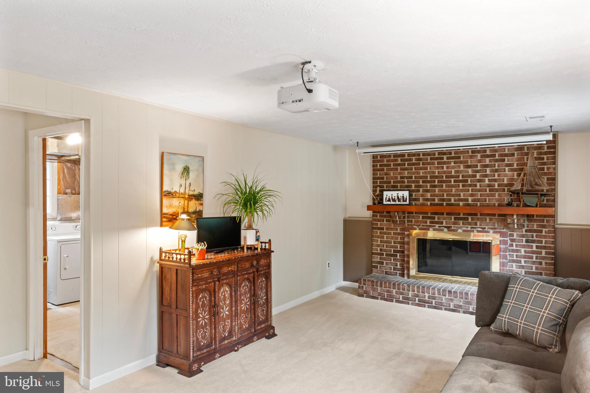 NEWPORT - Residential