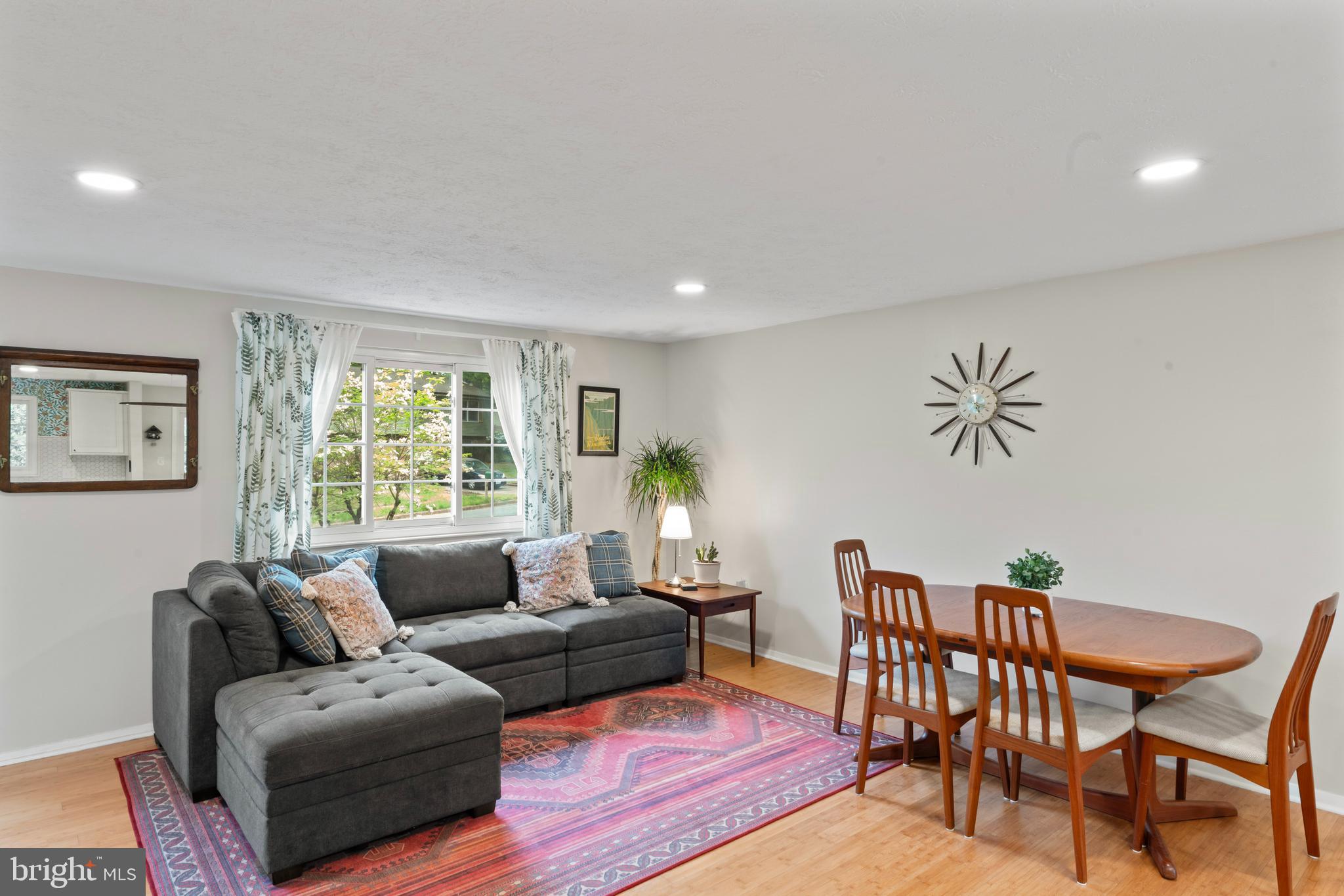 NEWPORT - Residential