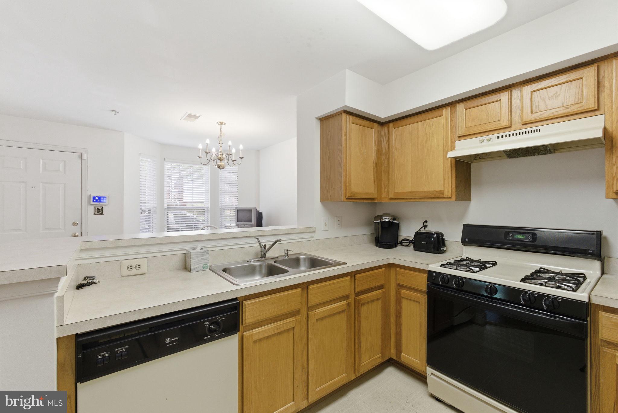 WOODVIEW VILLAGE WEST - Residential