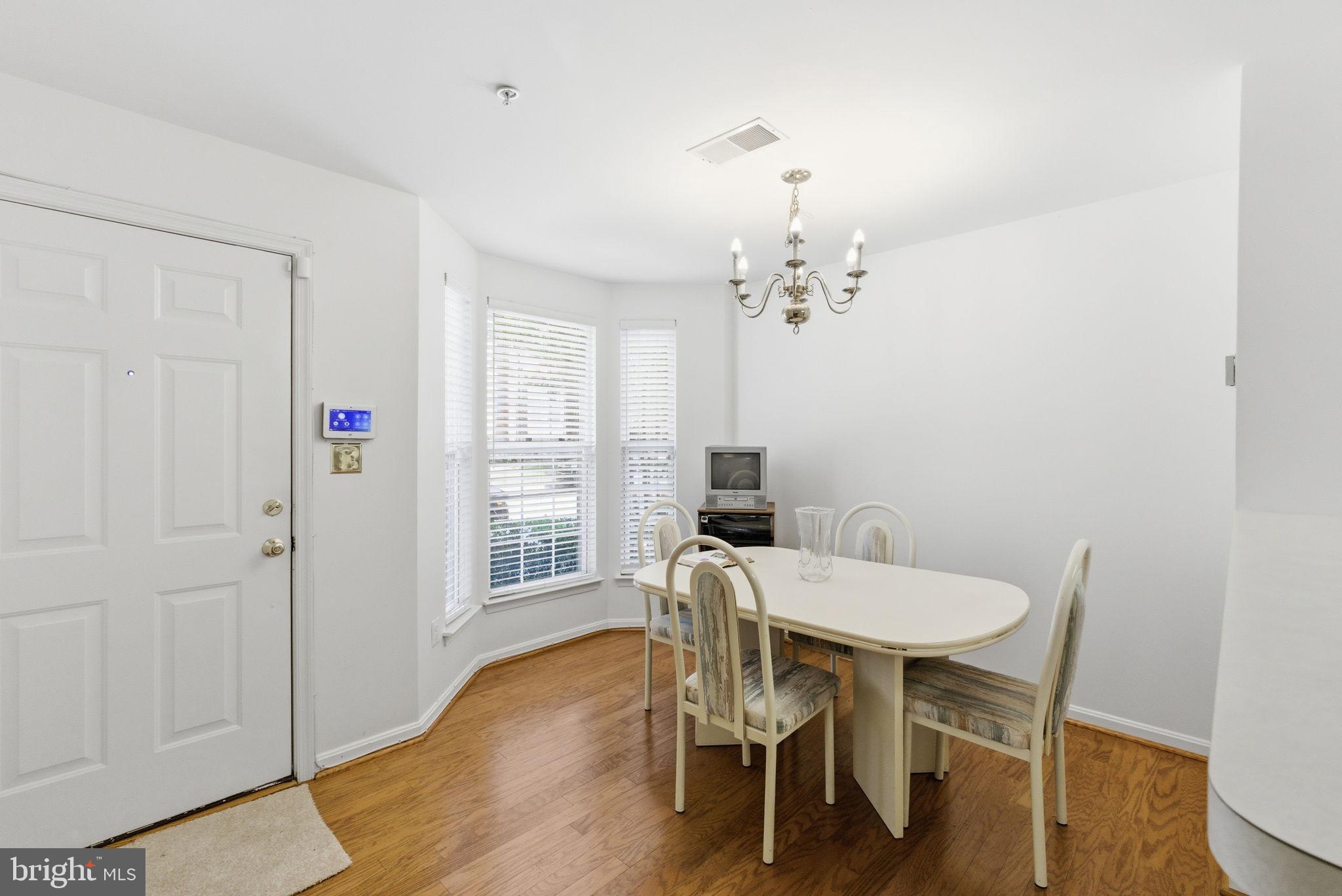 WOODVIEW VILLAGE WEST - Residential
