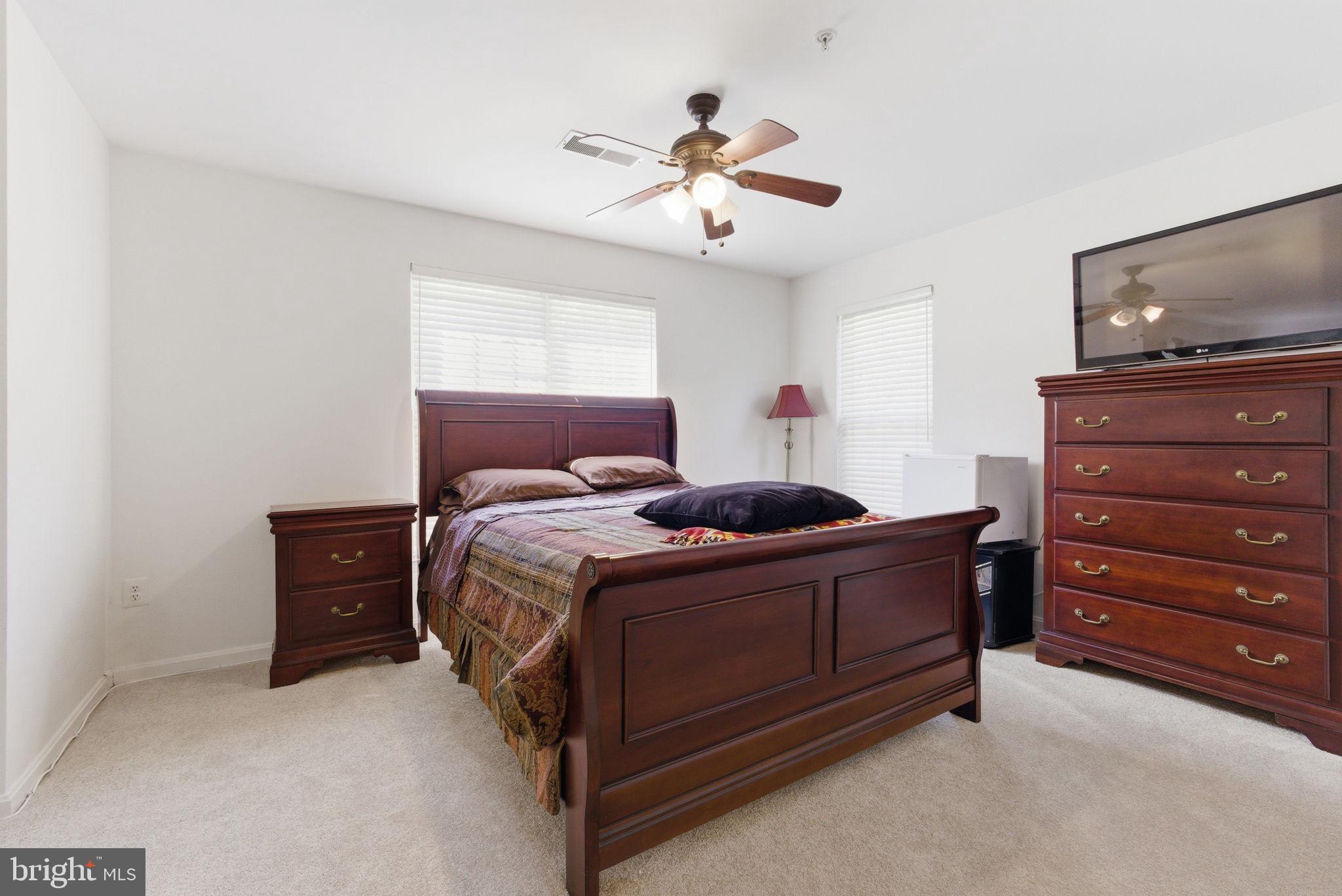 WOODVIEW VILLAGE WEST - Residential