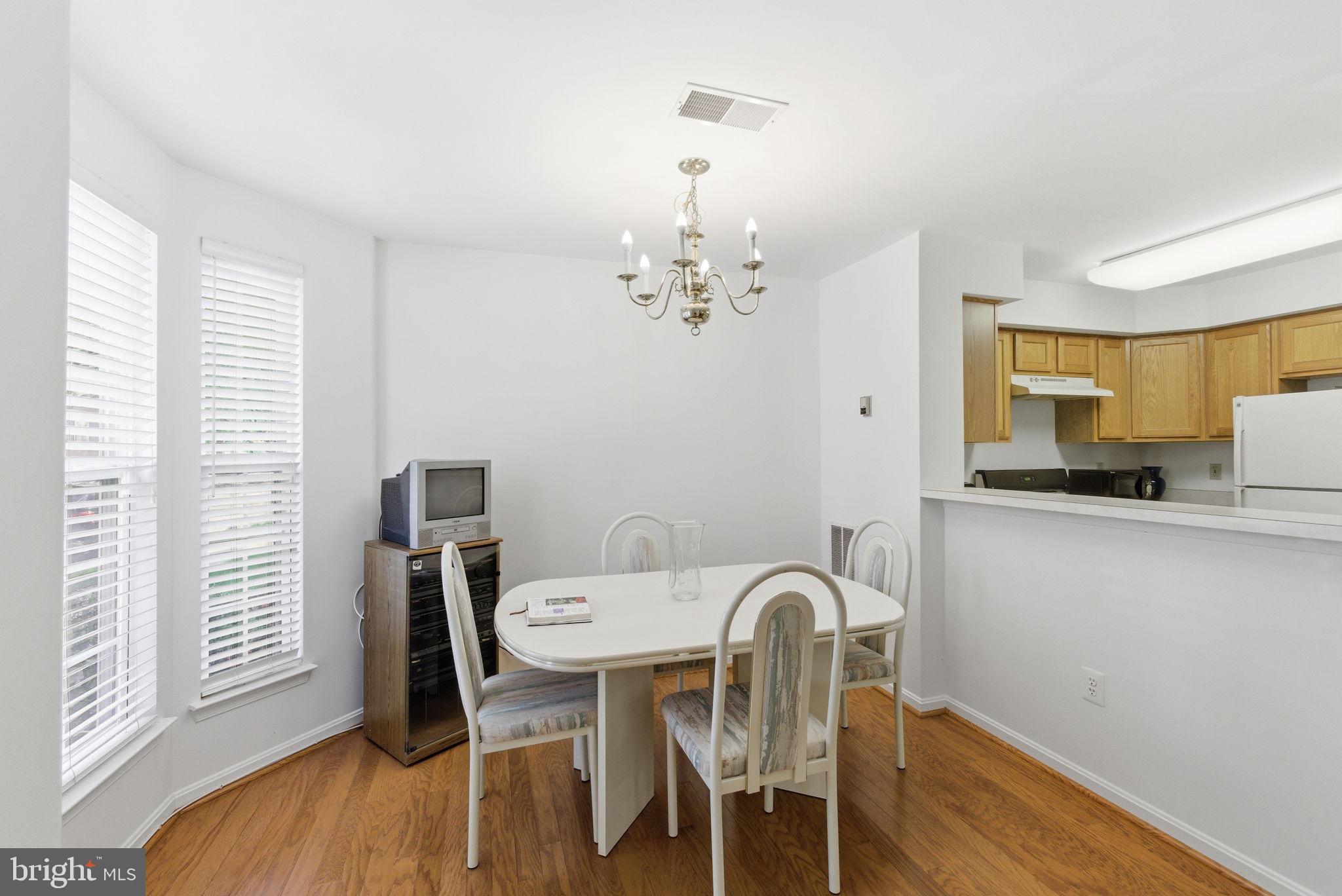 WOODVIEW VILLAGE WEST - Residential