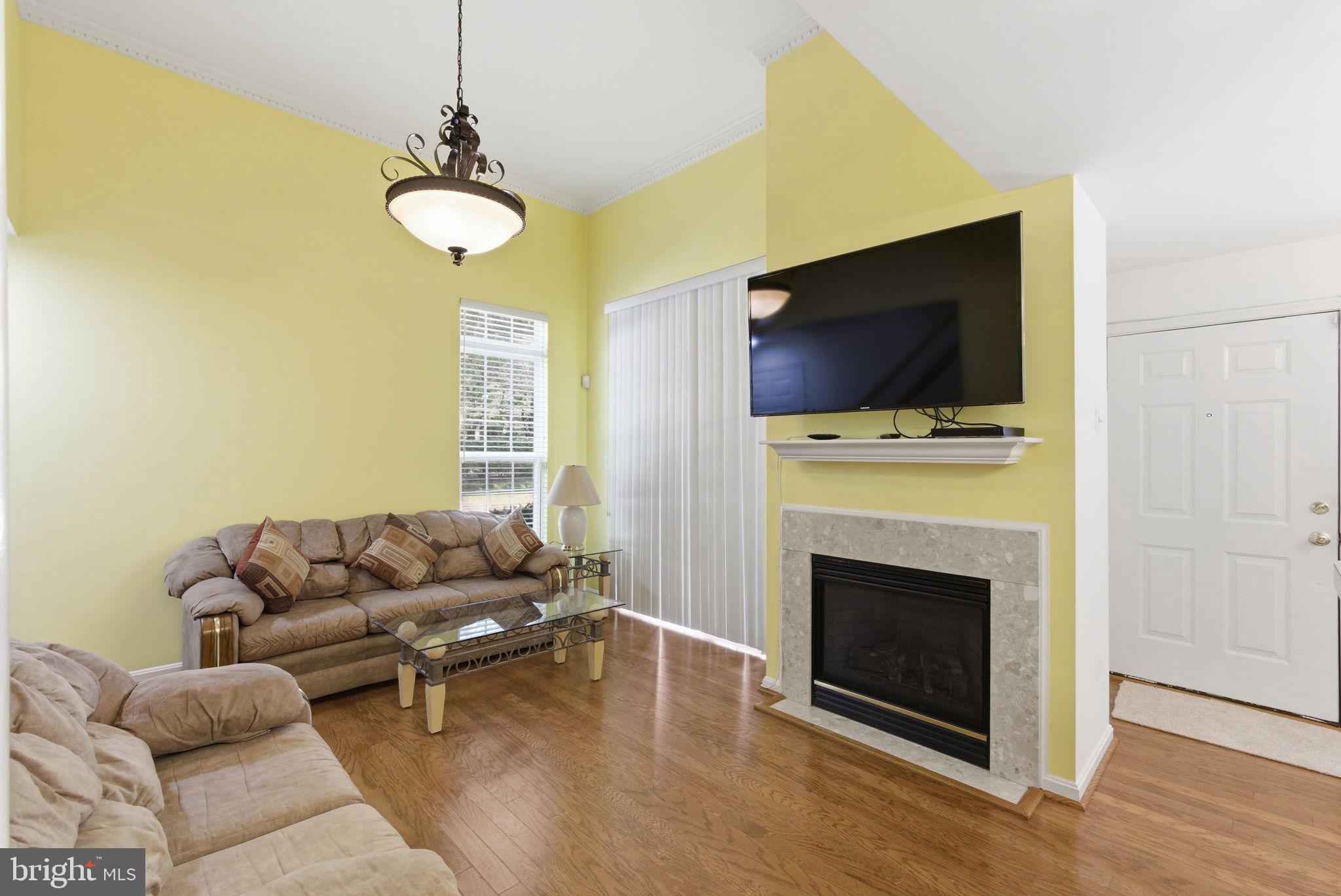 WOODVIEW VILLAGE WEST - Residential