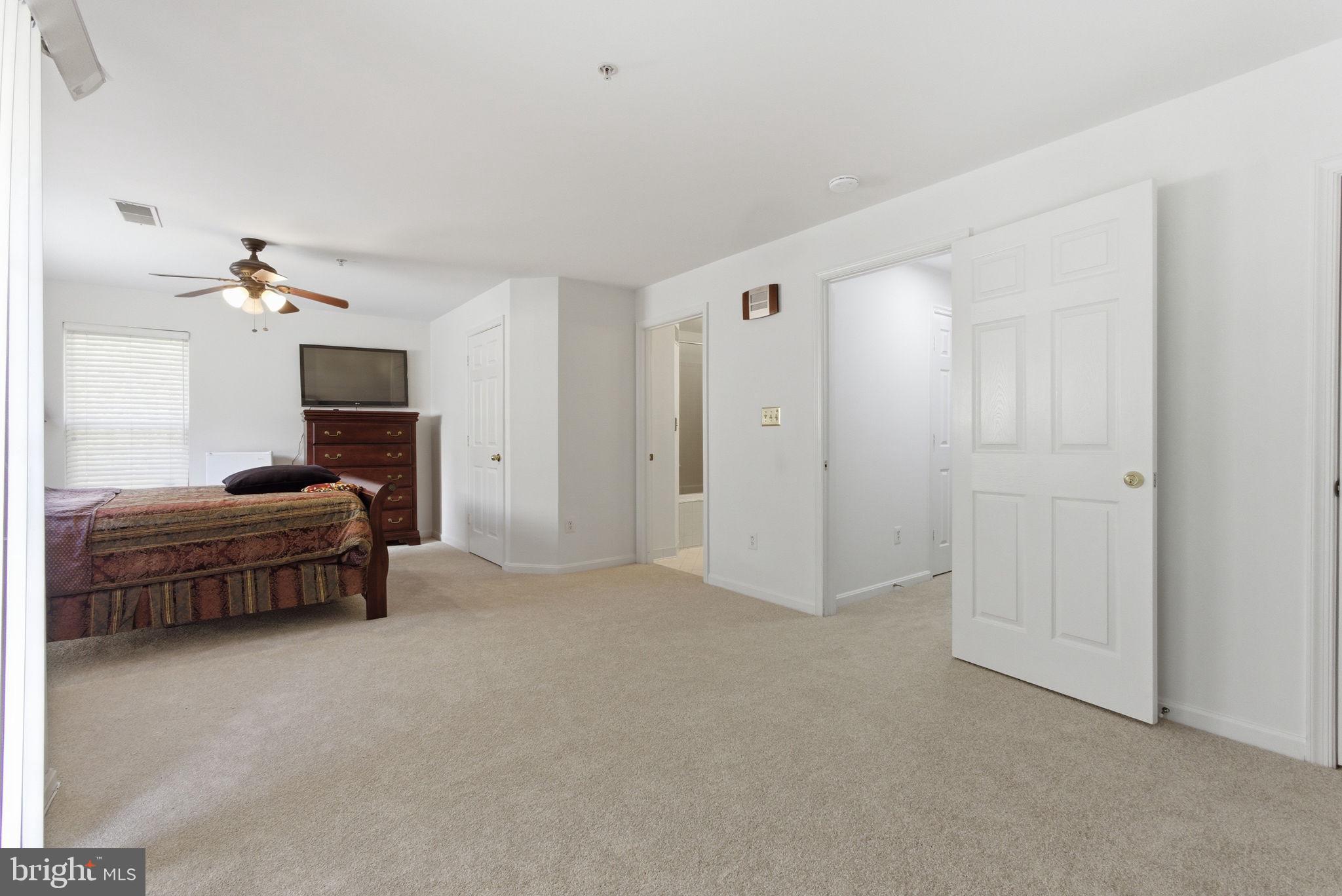 WOODVIEW VILLAGE WEST - Residential