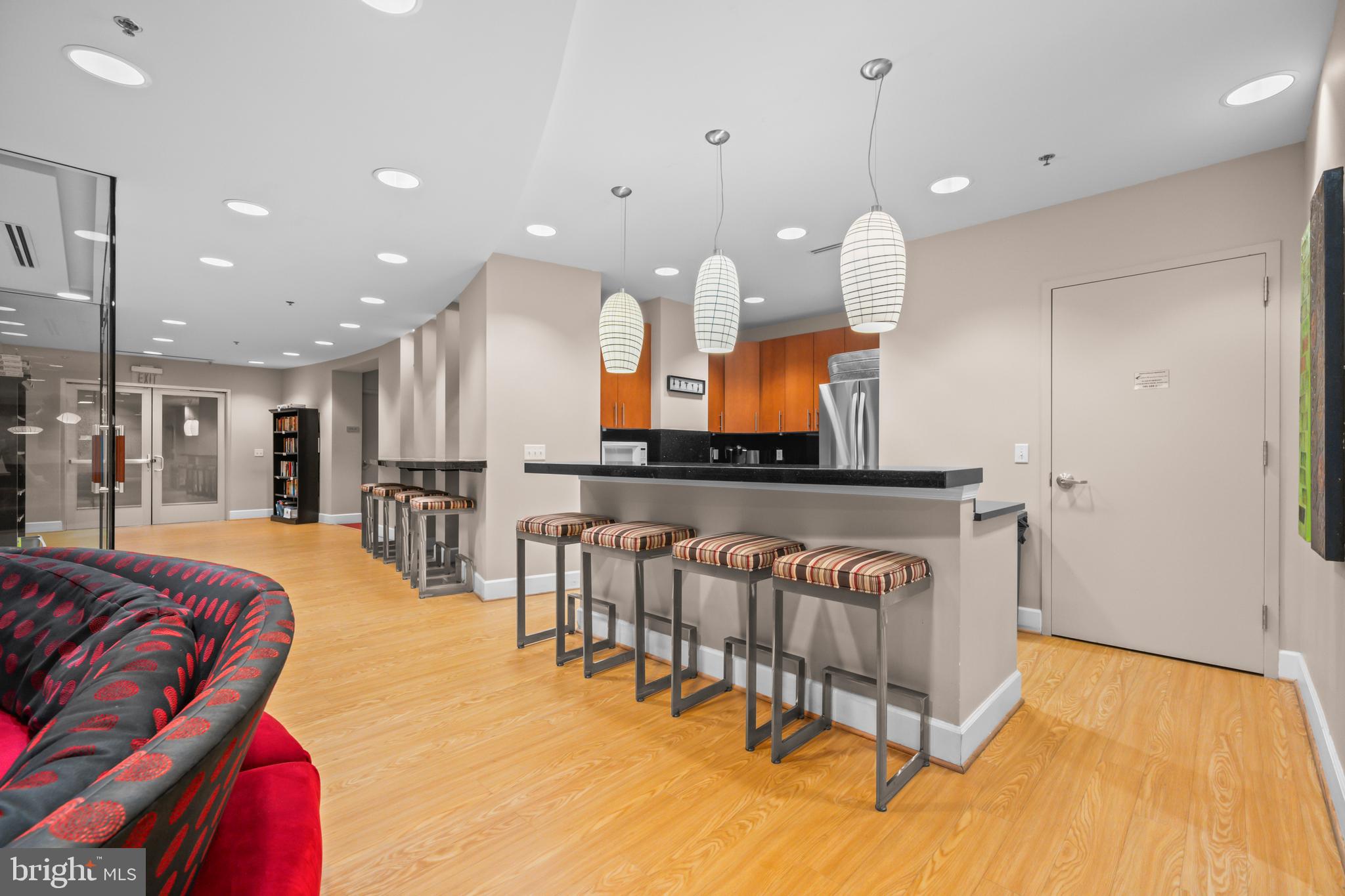 SPECTRUM CONDO - Residential