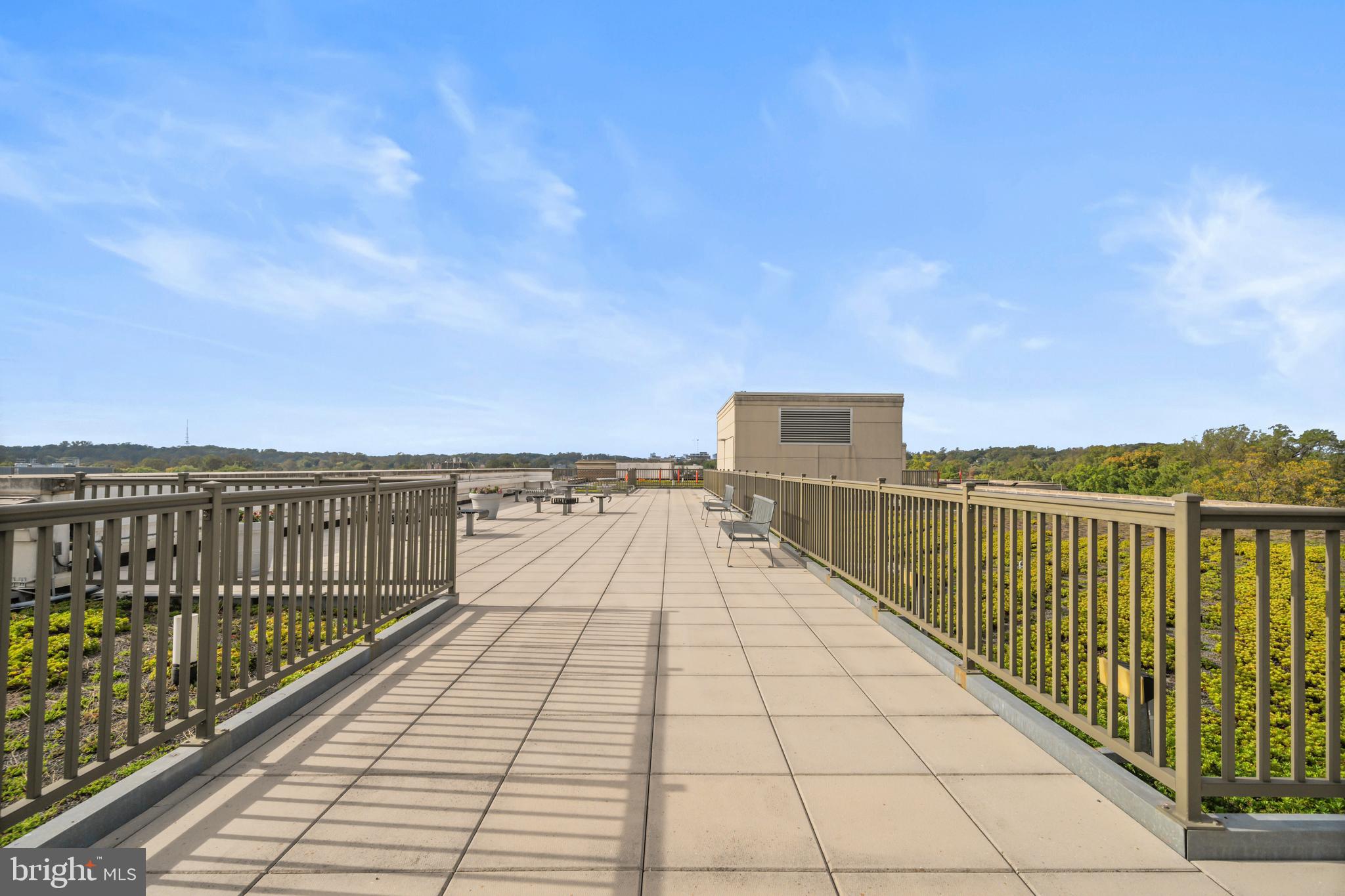 SPECTRUM CONDO - Residential