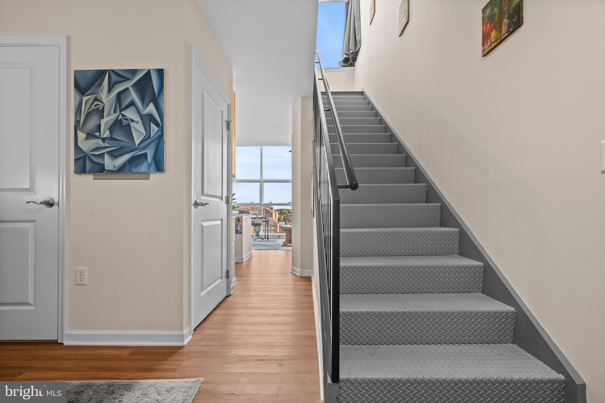 444 W BROAD STREET 617