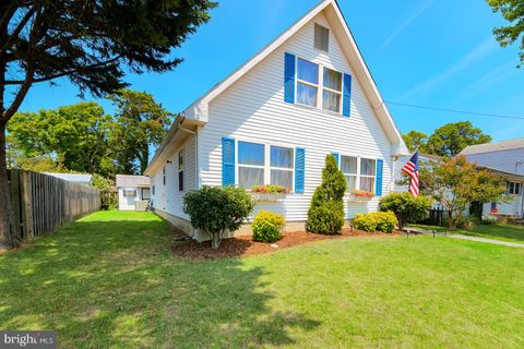 Homes For Sale - 37417 4th Street<br/> REHOBOTH BEACH, DE 19971