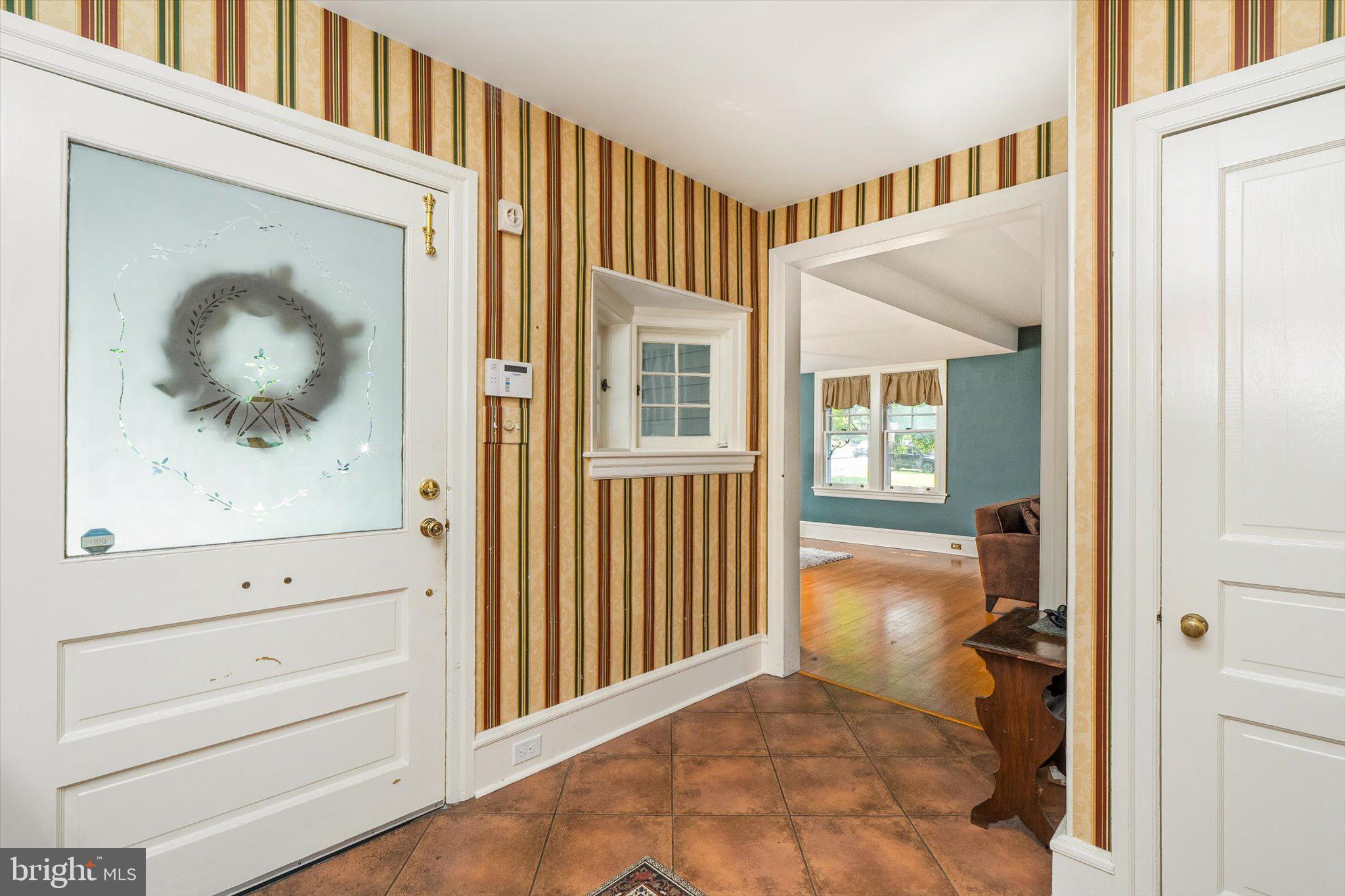 302 8TH STREET