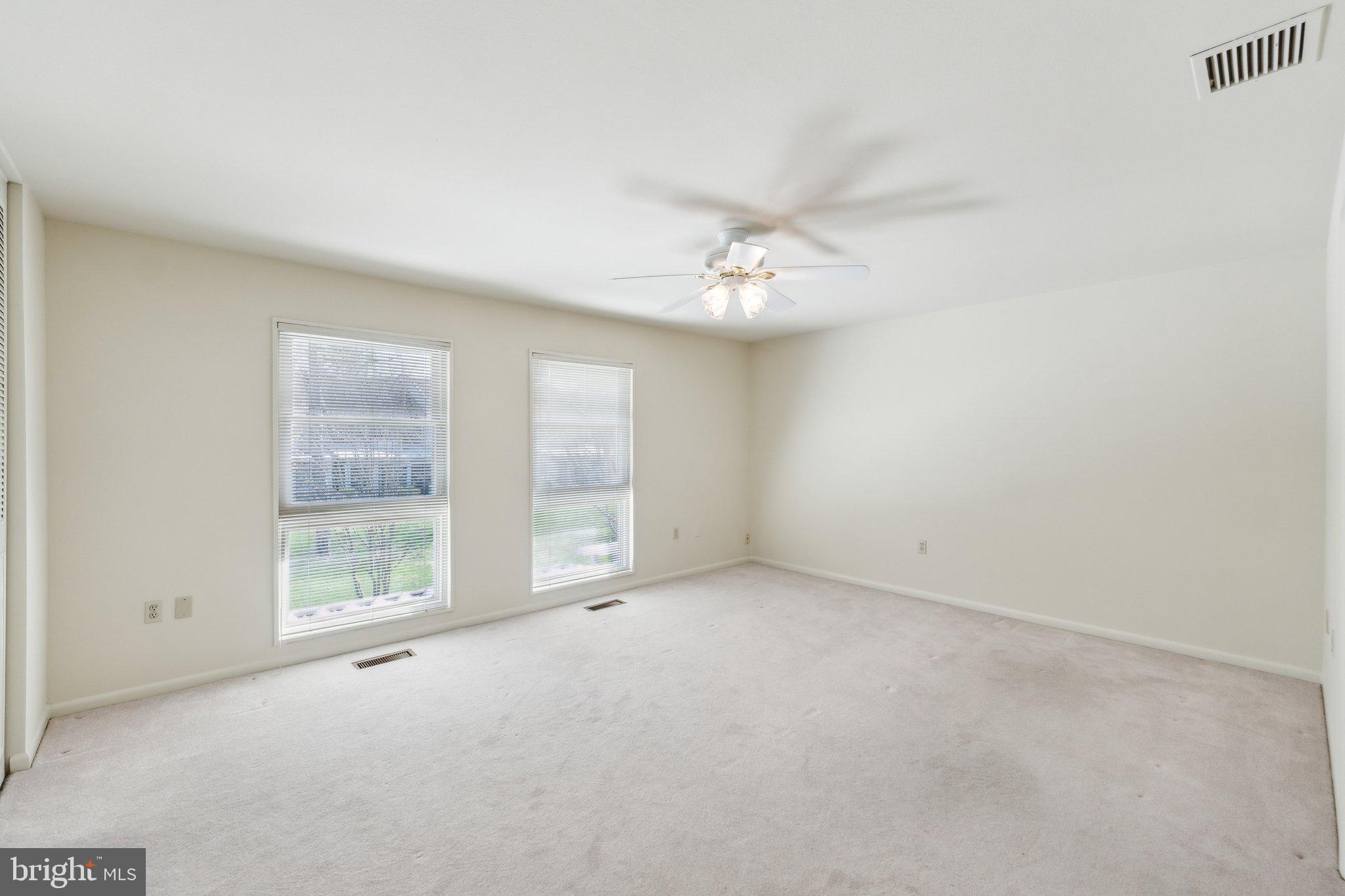 LEISURE WORLD - Residential